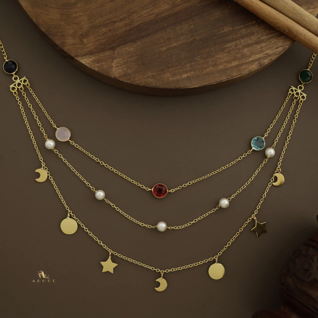 3 Layer Glossy Astral Pearl Neckpiece - Image 4