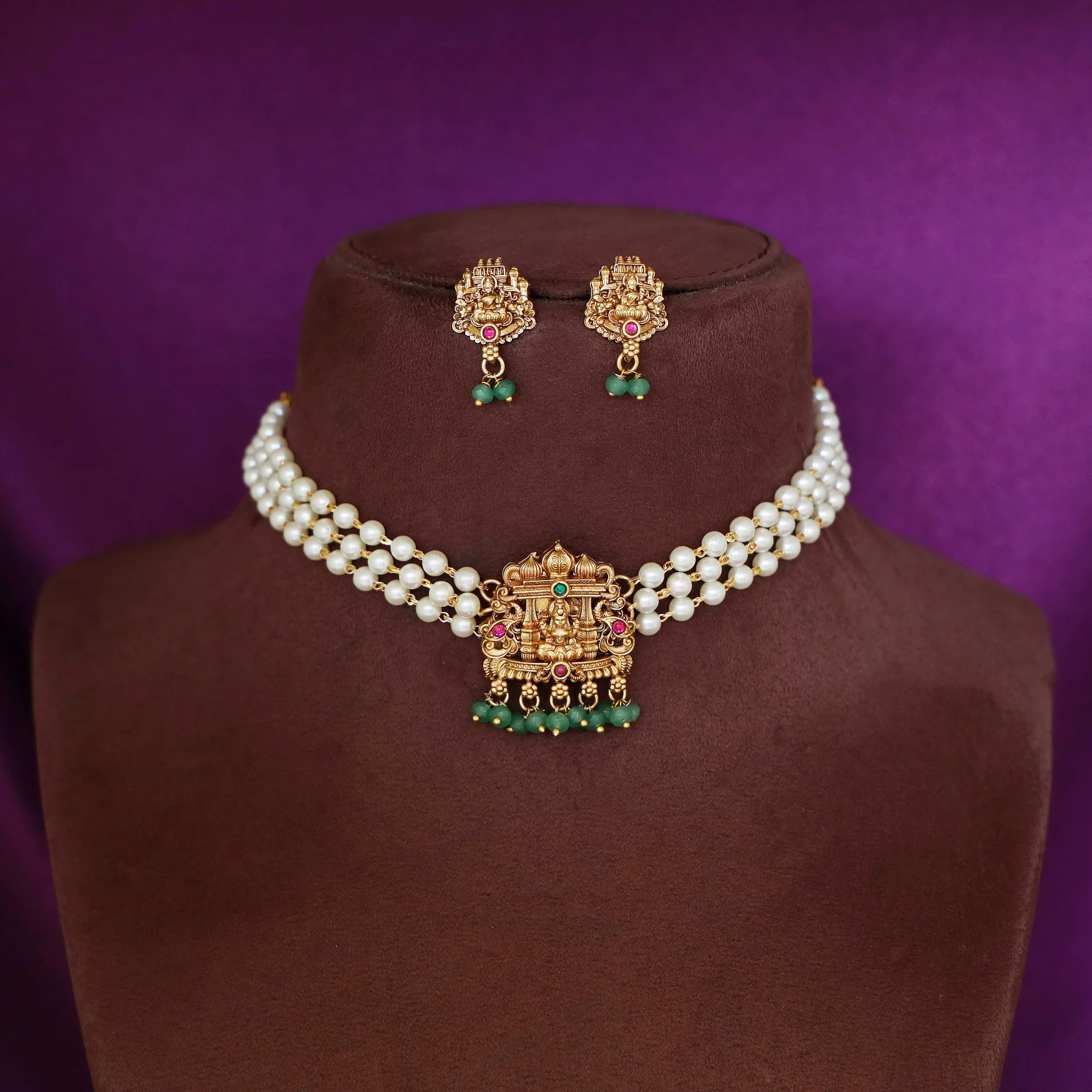 Yuvika Devi 3 Layer Pearl Beaded Choker With Earring - Image 2