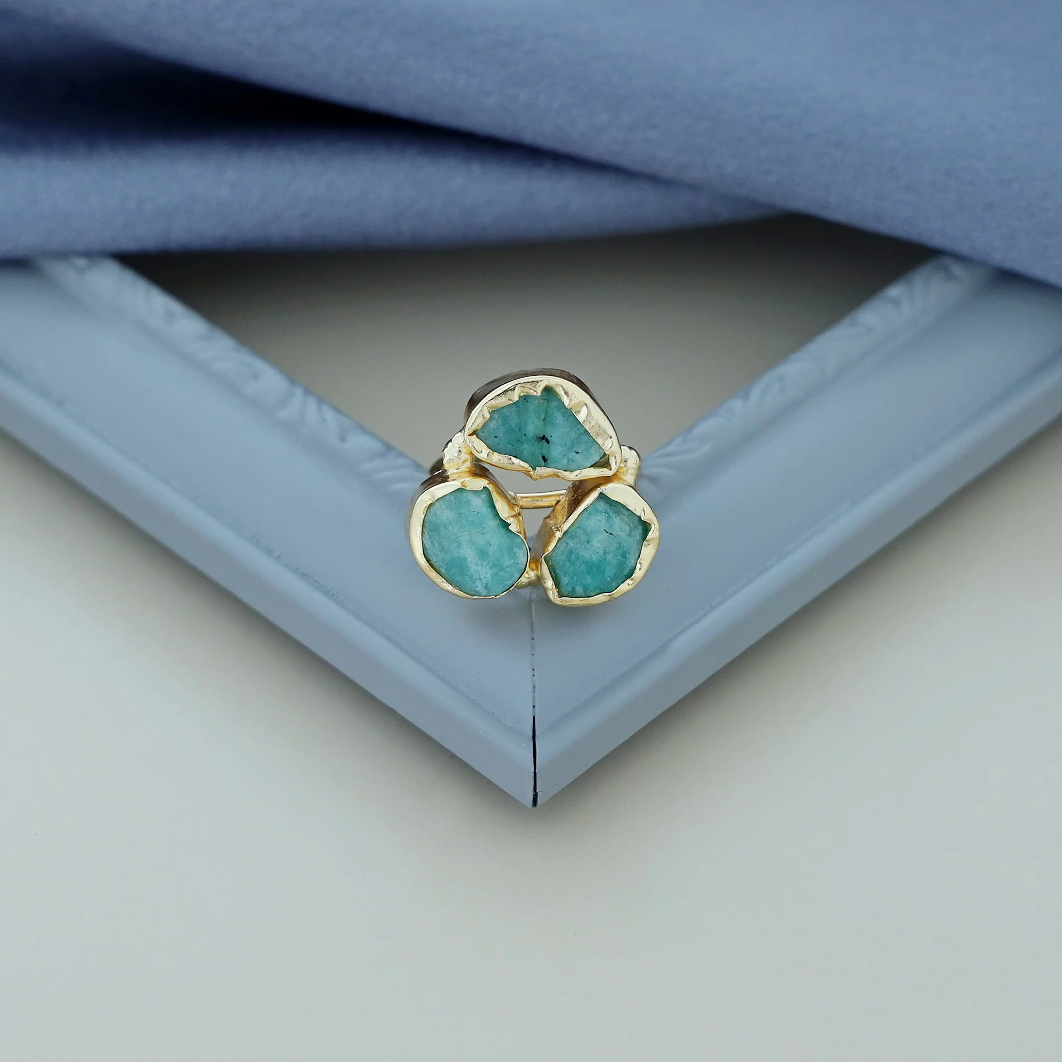 3 Raw Stone Ring - Image 2