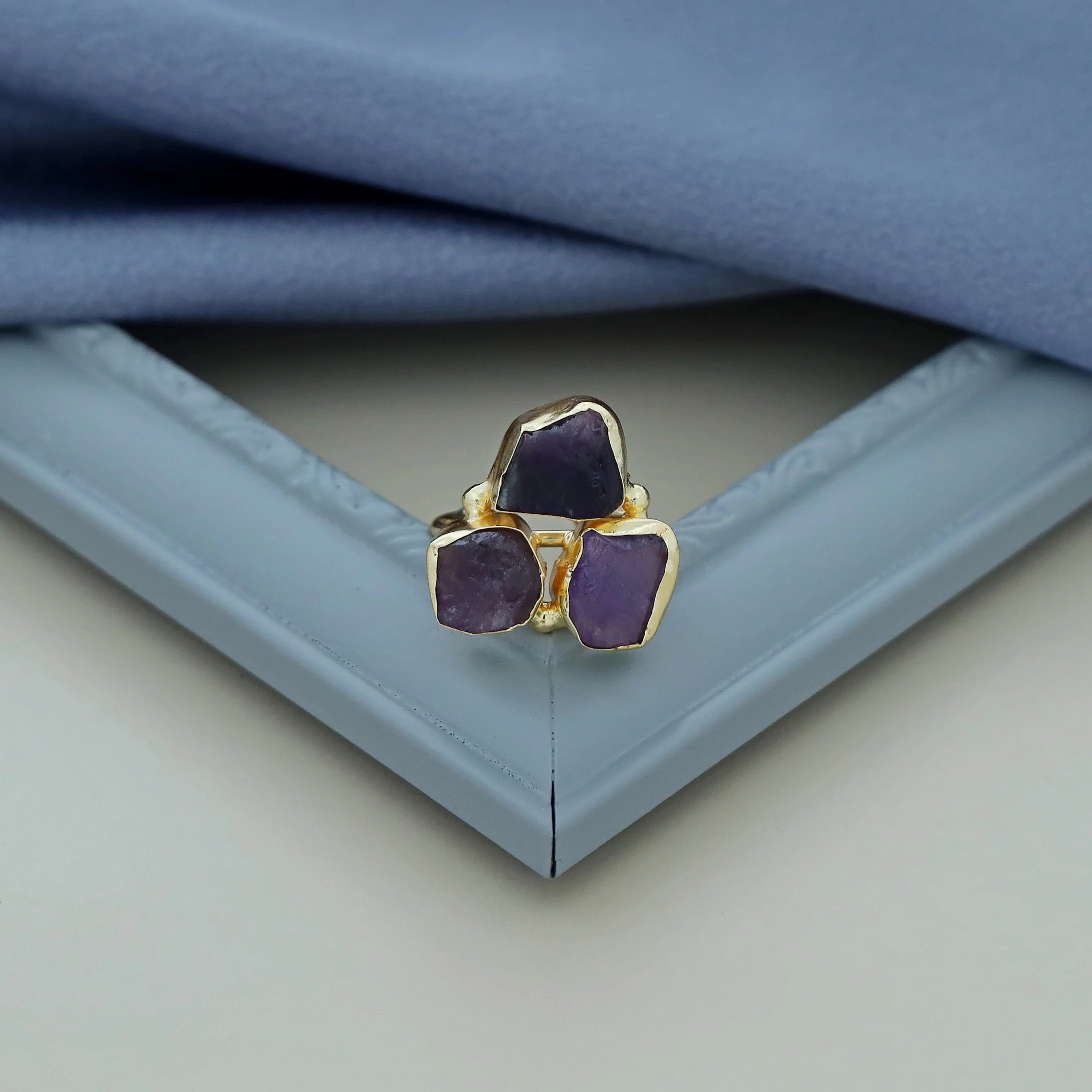 3 Raw Stone Ring - Image 3