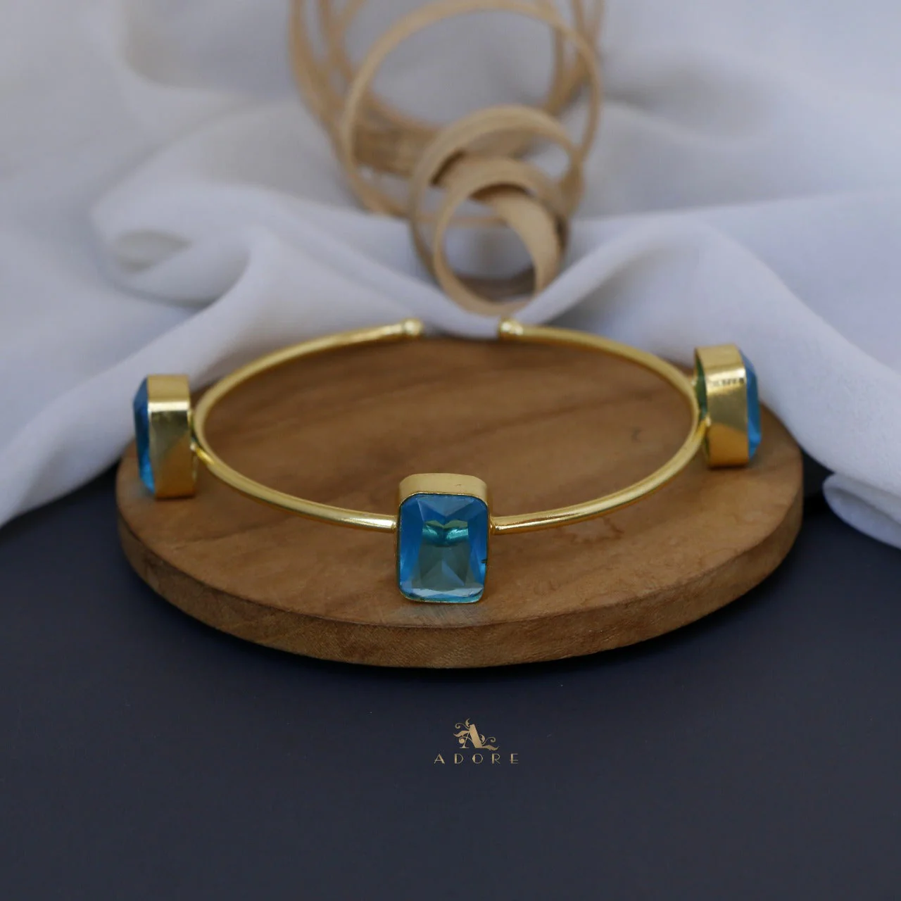 3 Square Glossy Bracelet - Image 10