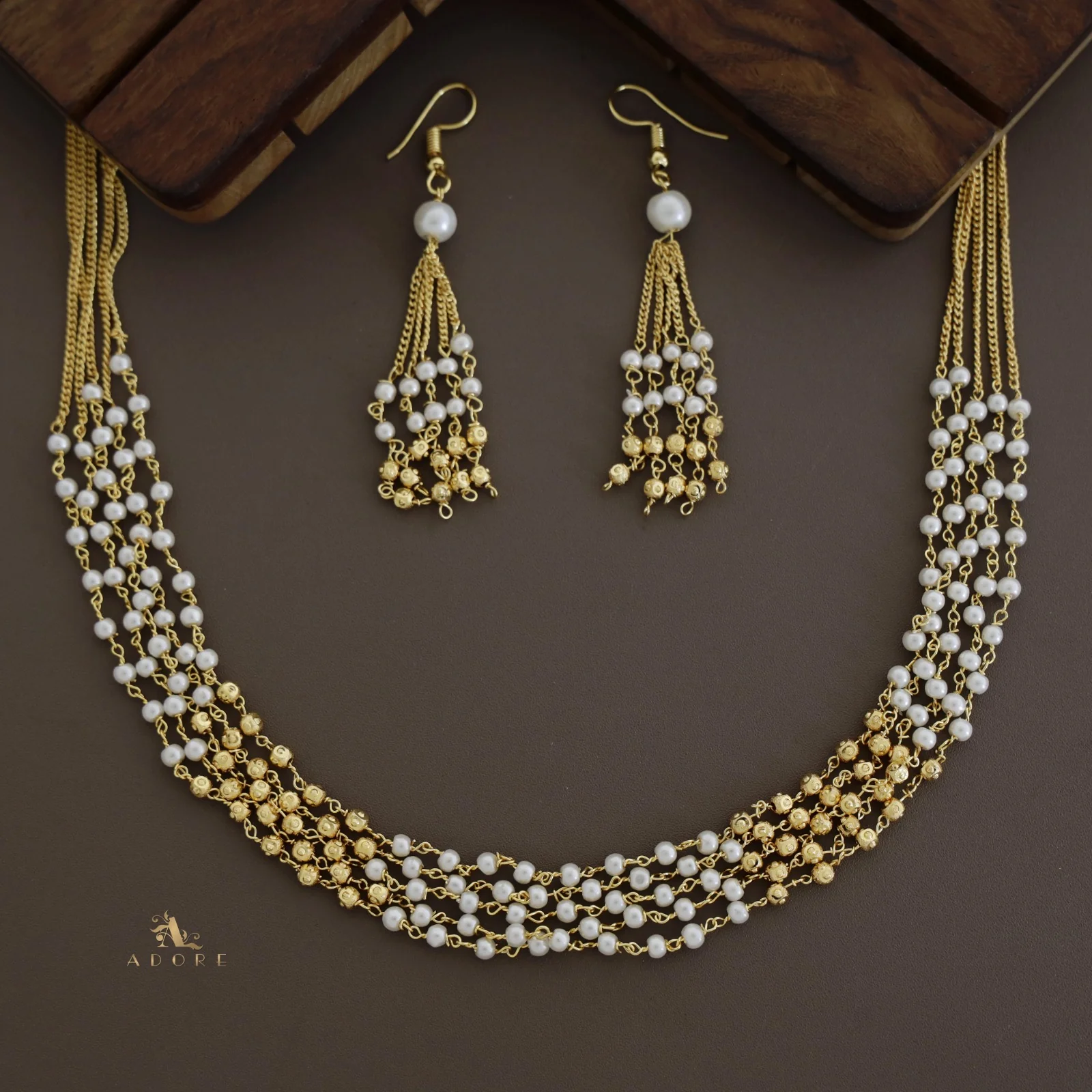 5 Layer Tenille Pearl Neckpiece With Drop - Image 3