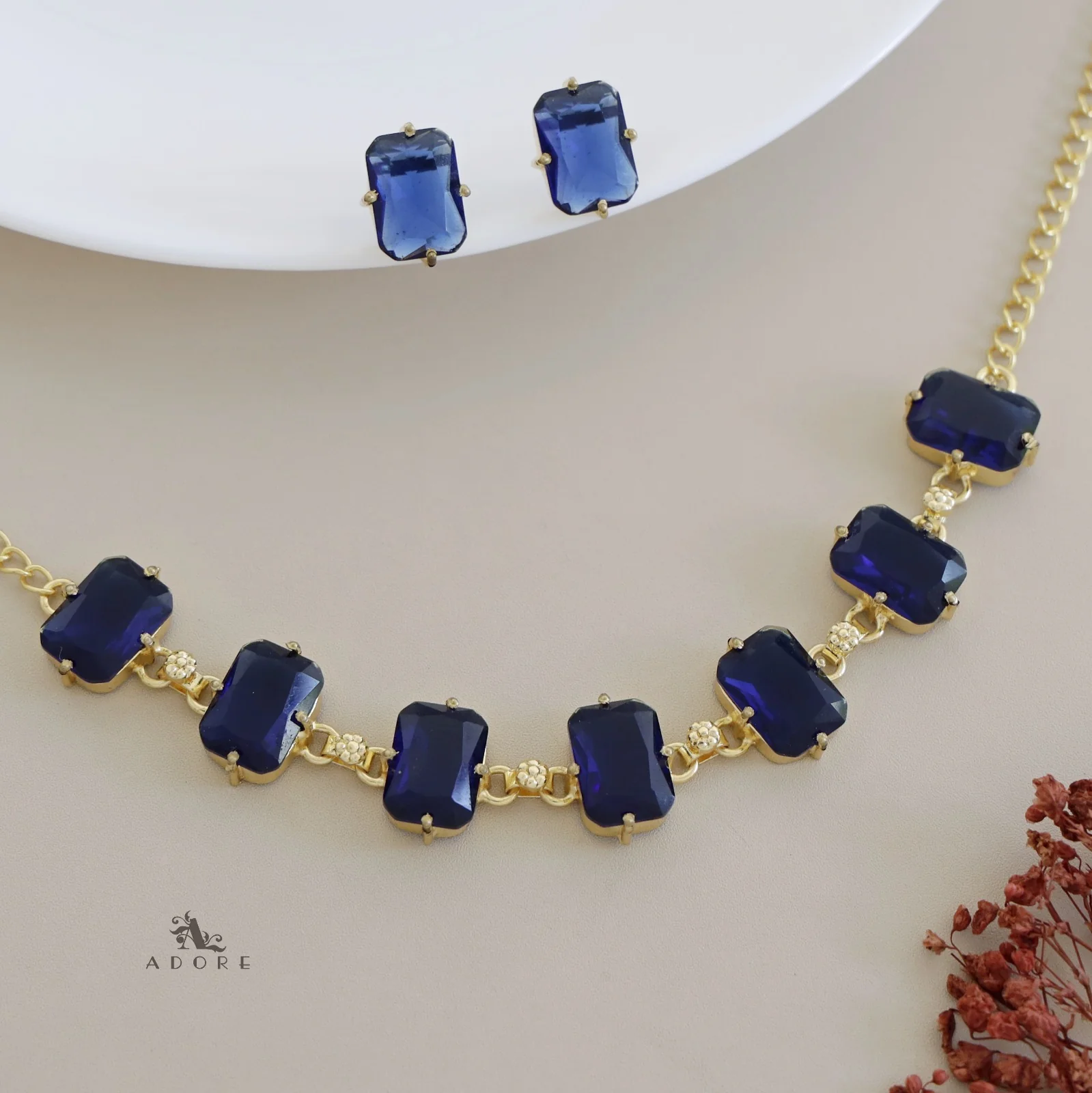 7 Stone Milaana Glossy Rectangle Choker With Stud - Image 12