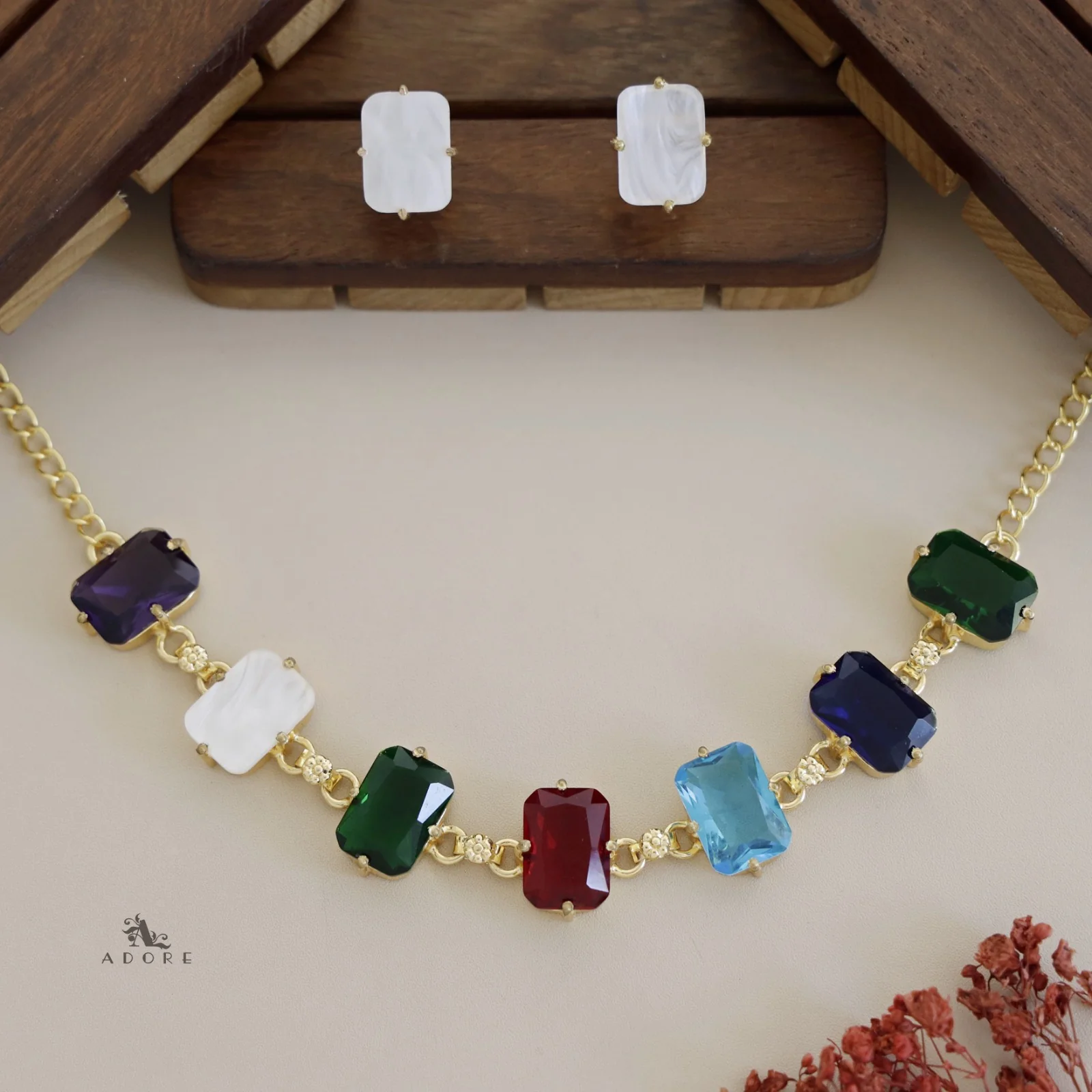 7 Stone Milaana Glossy Rectangle Choker With Stud - Image 3
