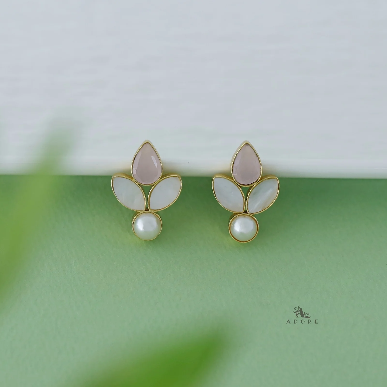Heria Mop Pearl Glossy Drop Earring - Image 10