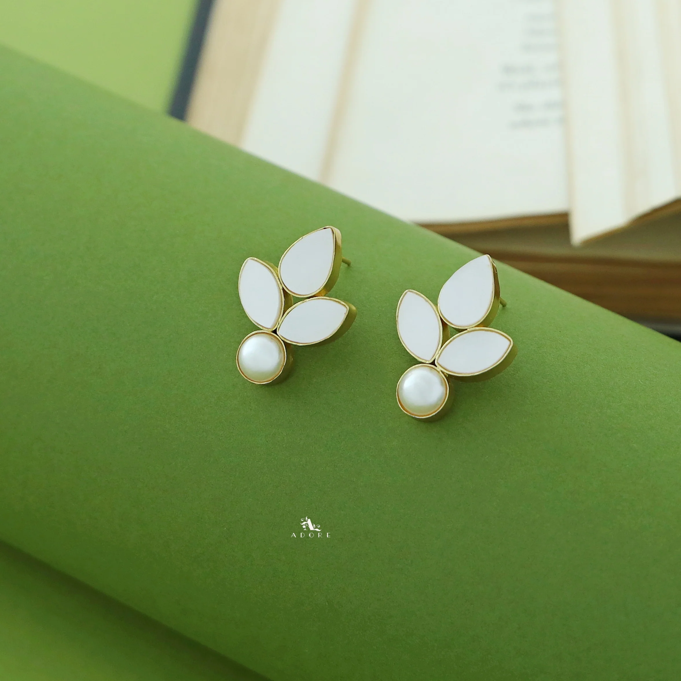 Heria Mop Pearl Glossy Drop Earring - Image 14