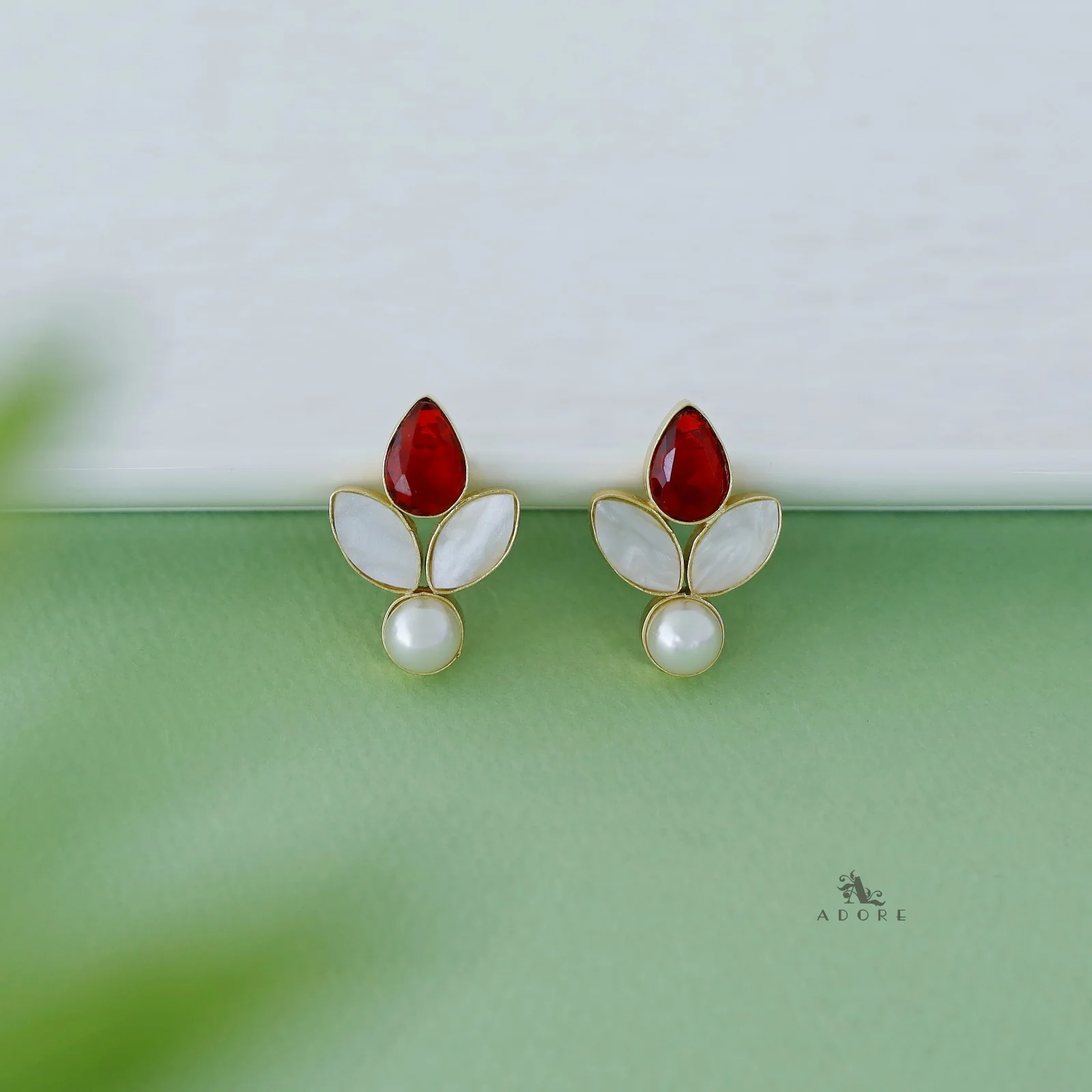 Heria Mop Pearl Glossy Drop Earring - Image 6