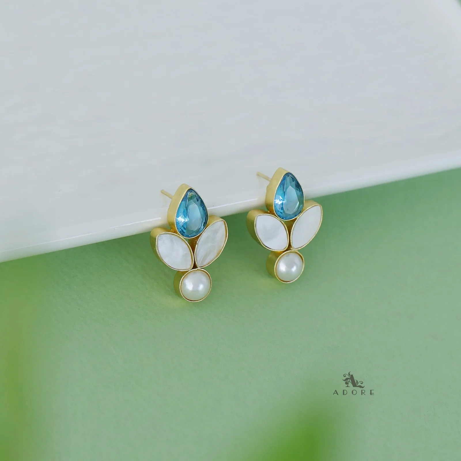 Heria Mop Pearl Glossy Drop Earring - Image 9