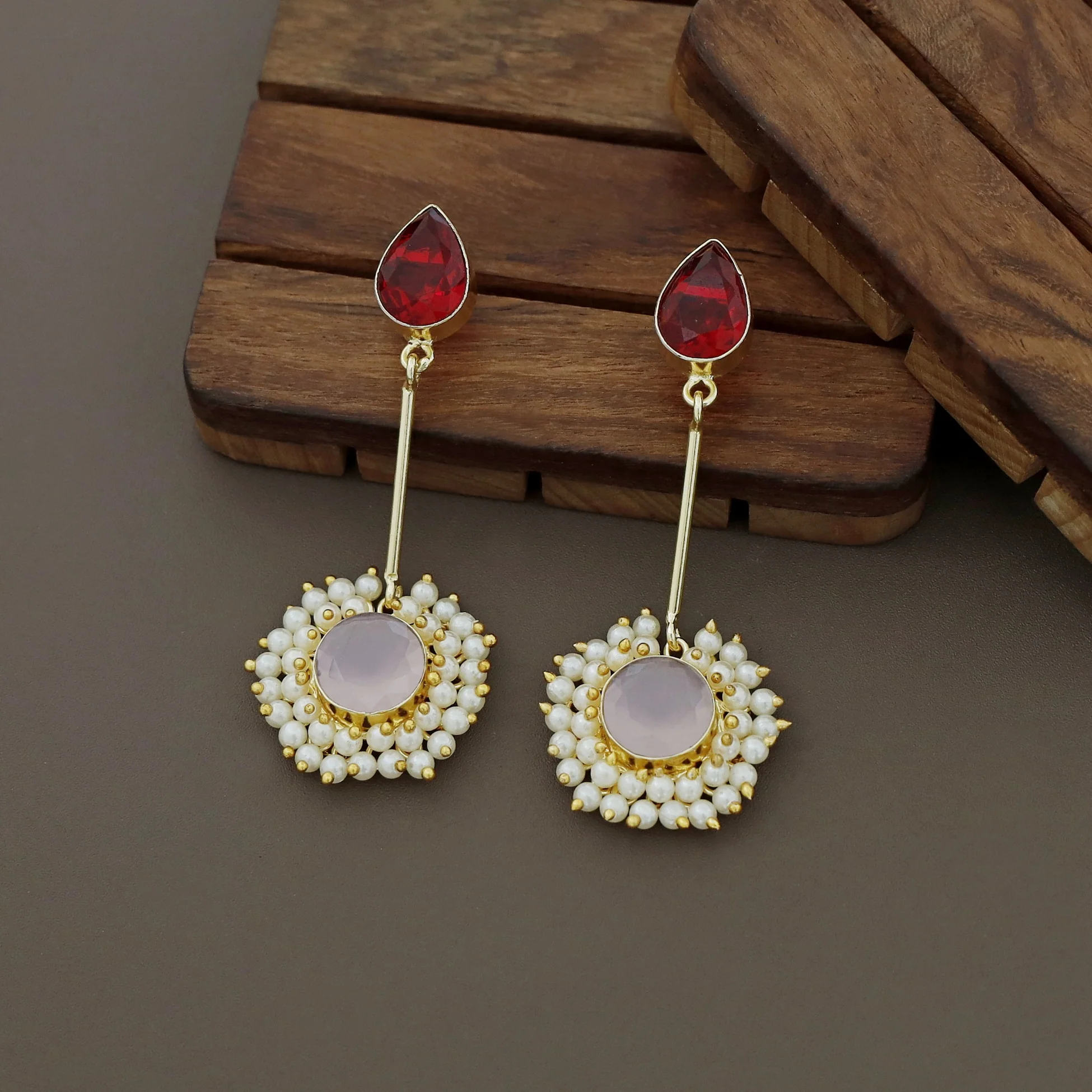 Aabheri Stem Glossy With Pearl Earring - Image 16