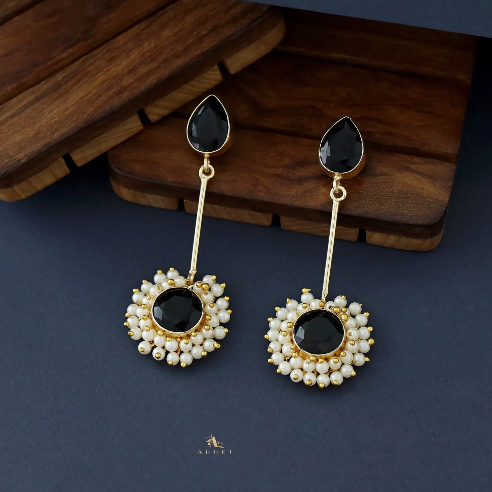 Aabheri Stem Glossy With Pearl Earring - Image 8