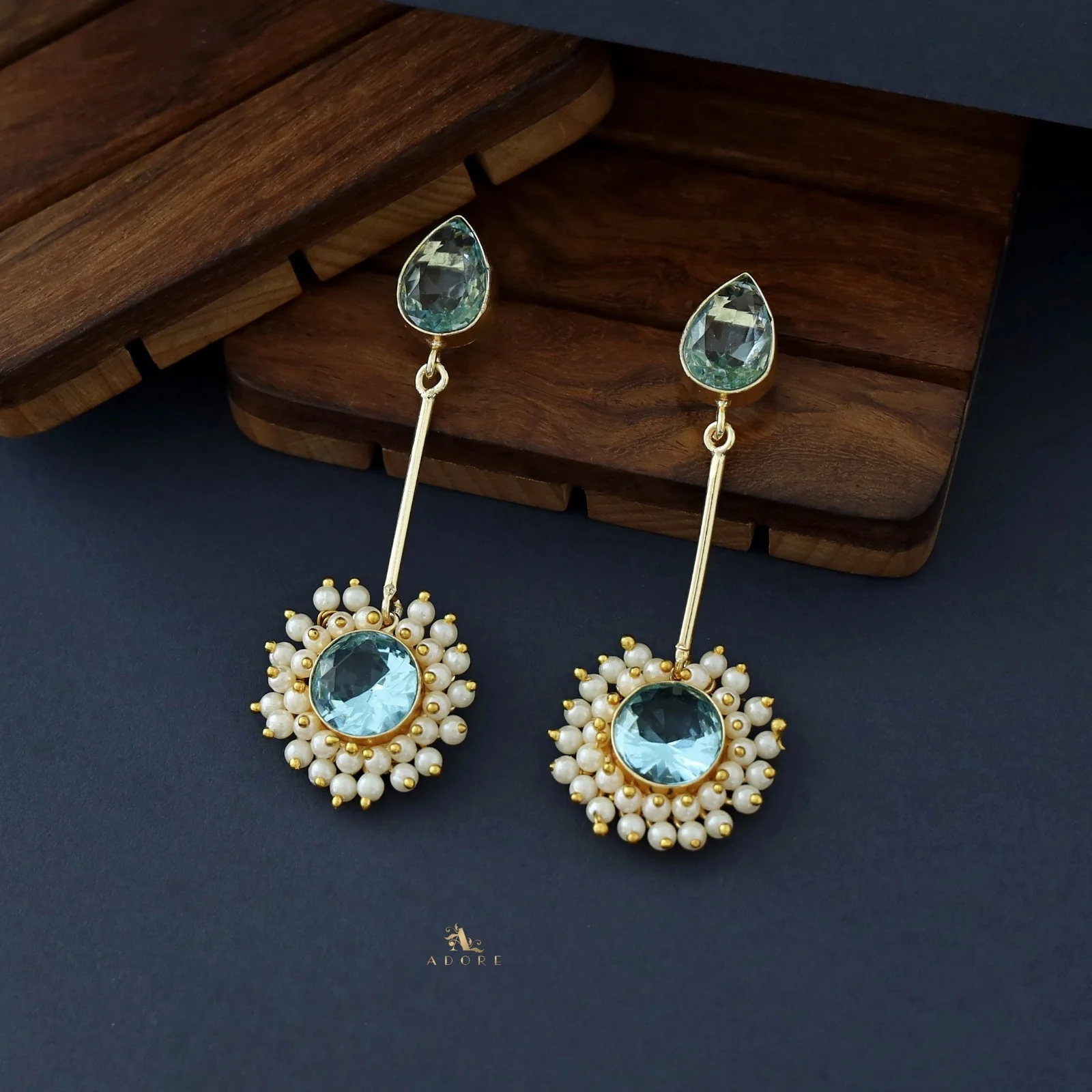 Aabheri Stem Glossy With Pearl Earring - Image 9