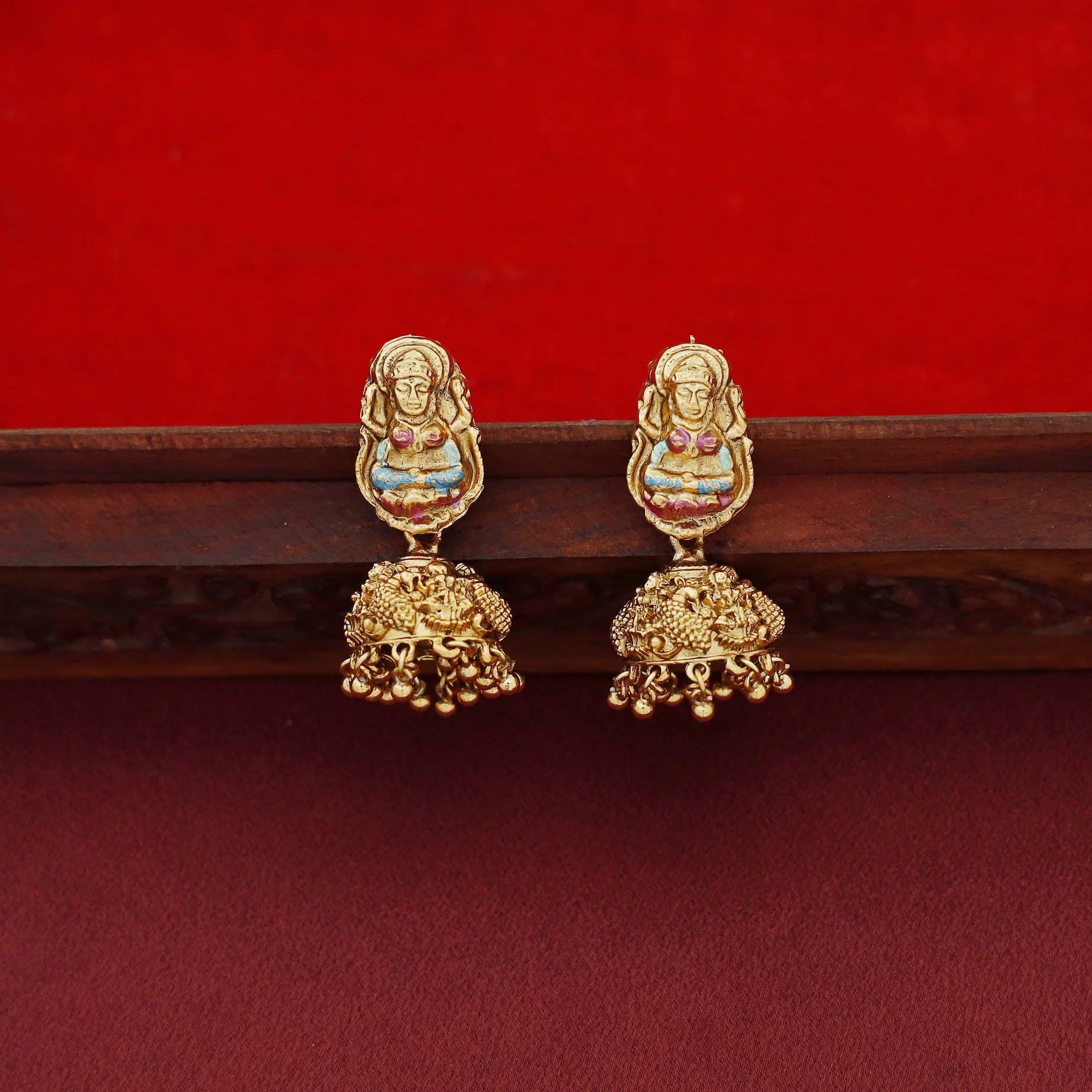 Aadharshini Devi Mayura Airavath Long Haram With Earring - Image 3