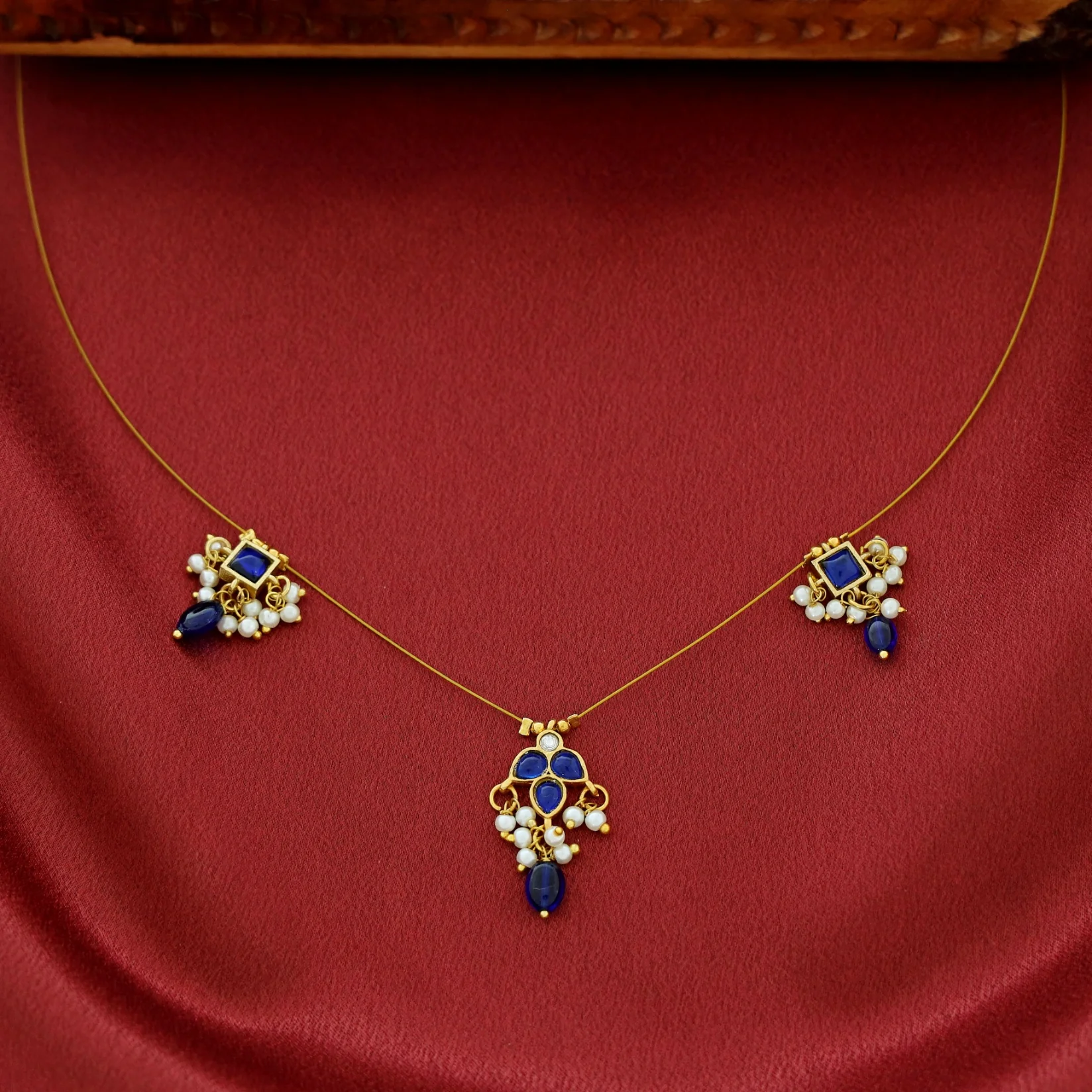 Aadhavi Jadau Kundan Pearl String Neckpiece - Image 3