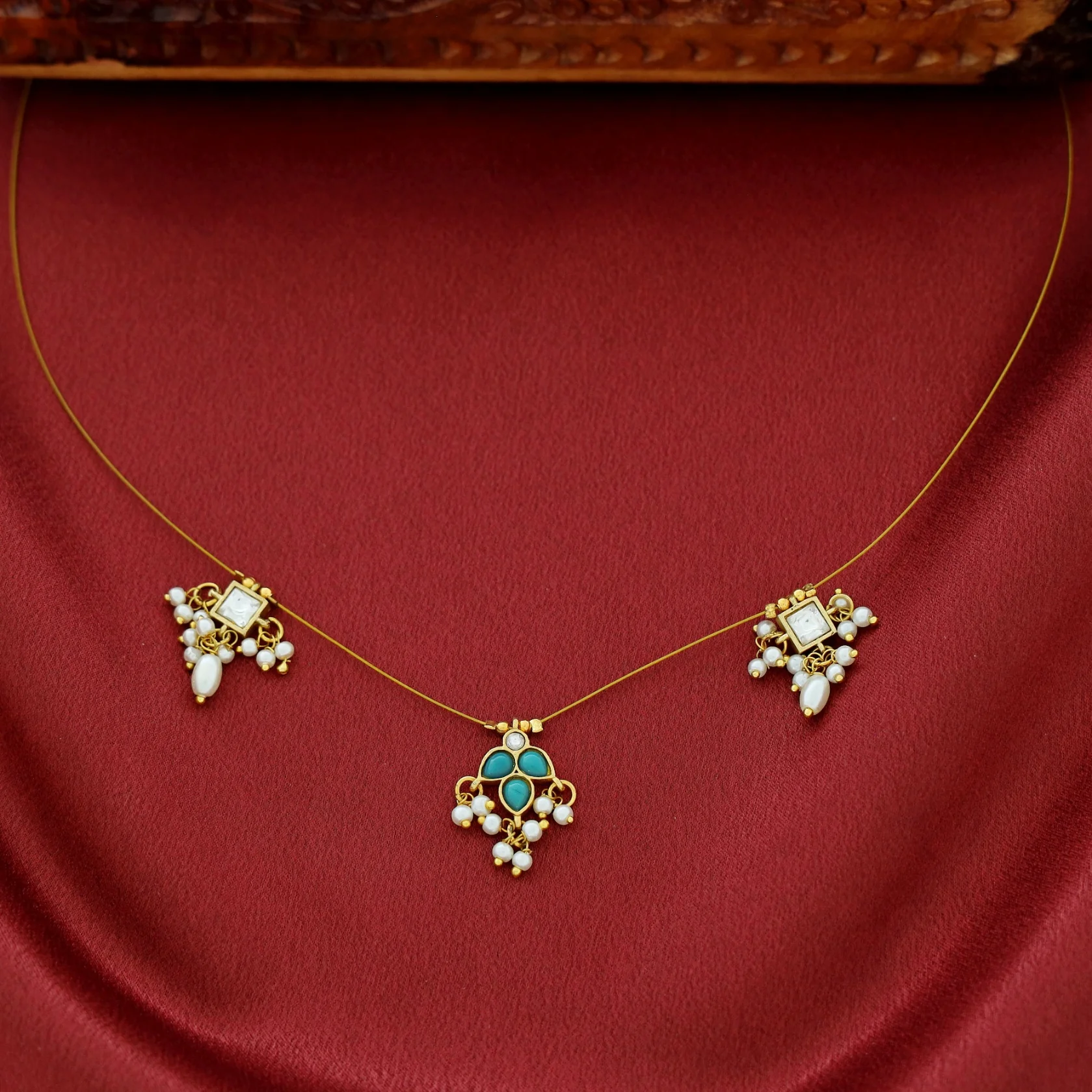 Aadhavi Jadau Kundan Pearl String Neckpiece - Image 6