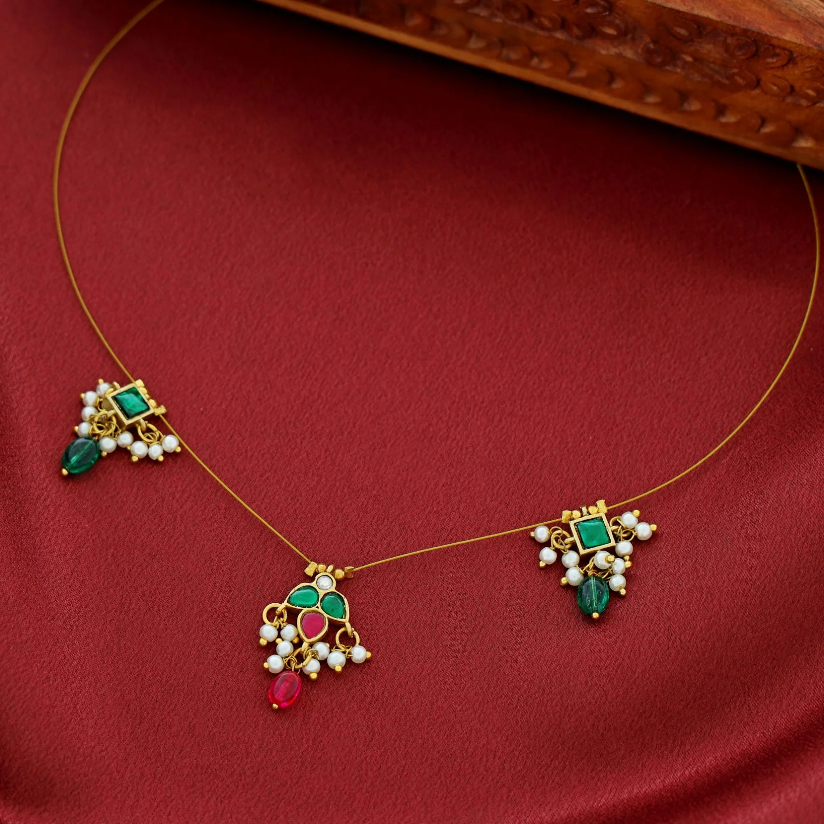 Aadhavi Jadau Kundan Pearl String Neckpiece - Image 8