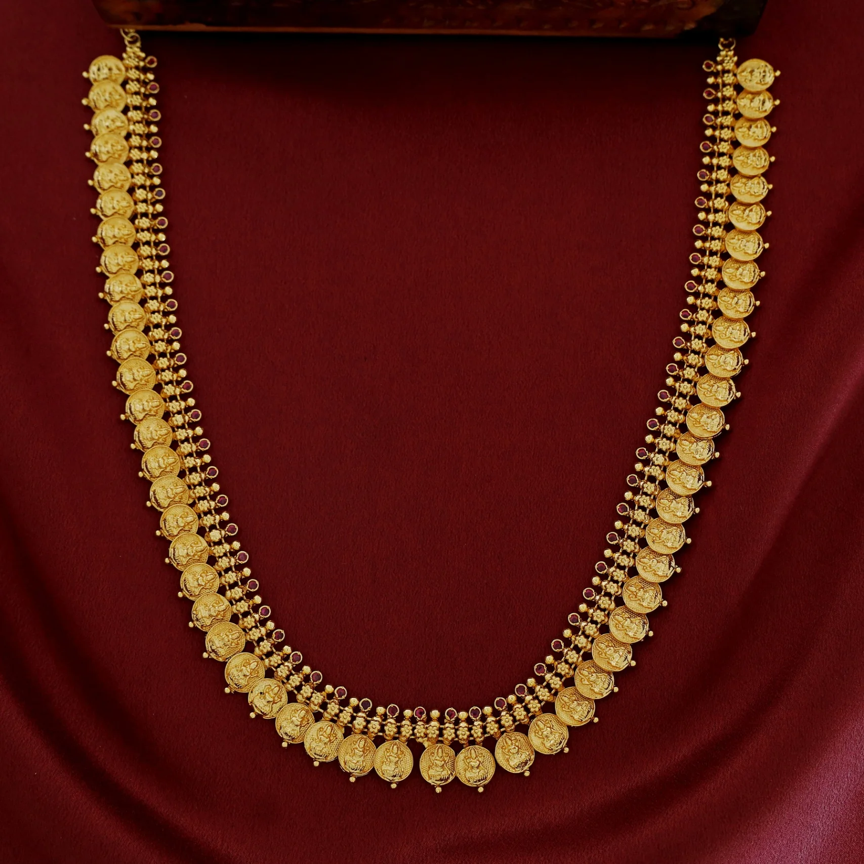 Aaditaya Kashi Long Haram Neckpiece - Image 3