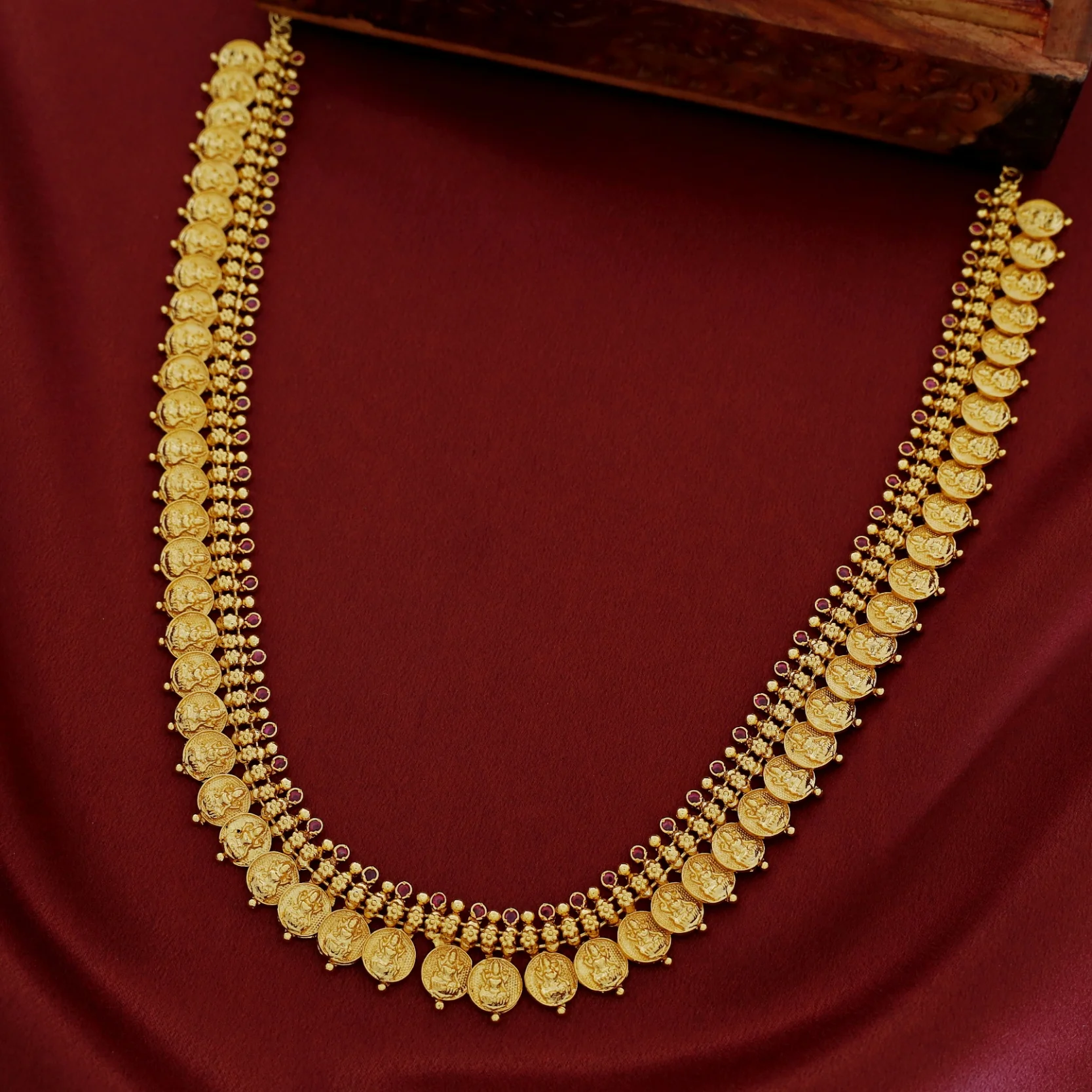 Aaditaya Kashi Long Haram Neckpiece - Image 4