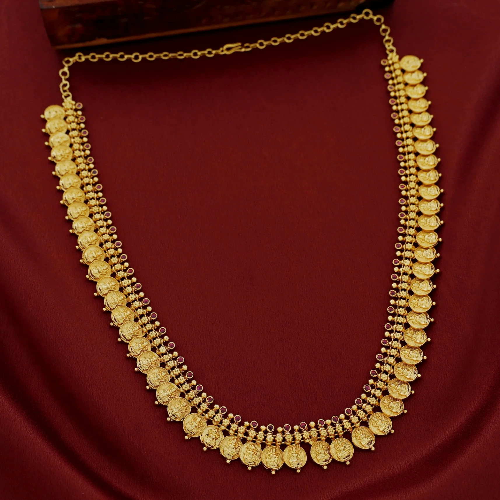 Aaditaya Kashi Long Haram Neckpiece - Image 5