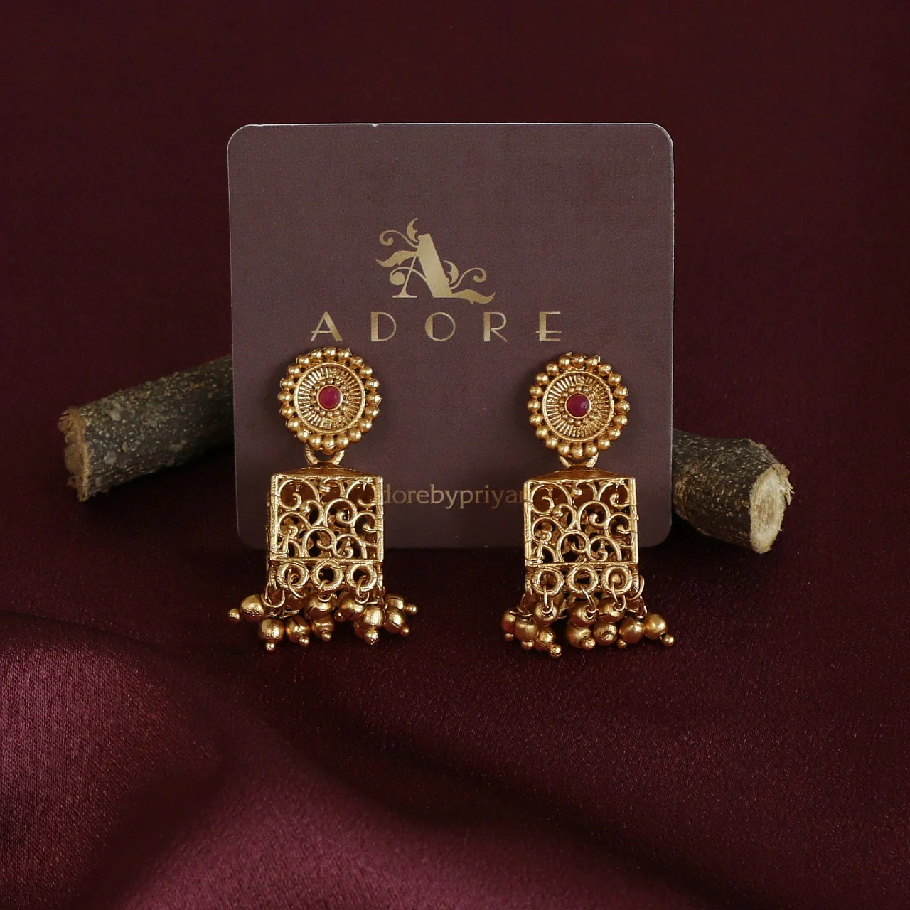 Aagarna Long Haram With Earring - Image 3