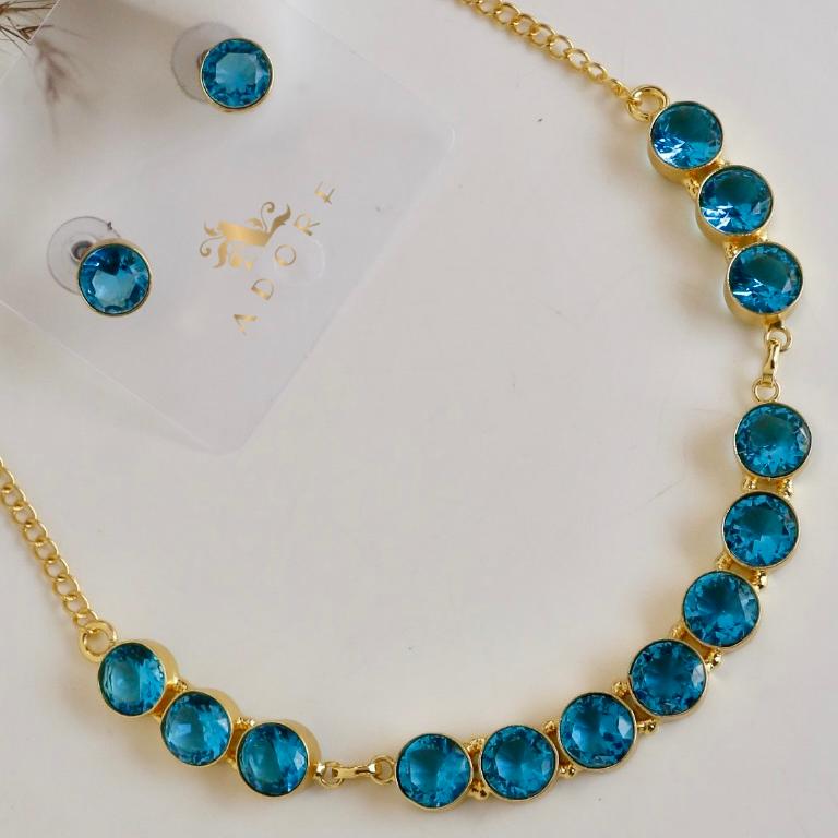 Aakancha Mini Glossy Neckpiece With Earring - Image 2