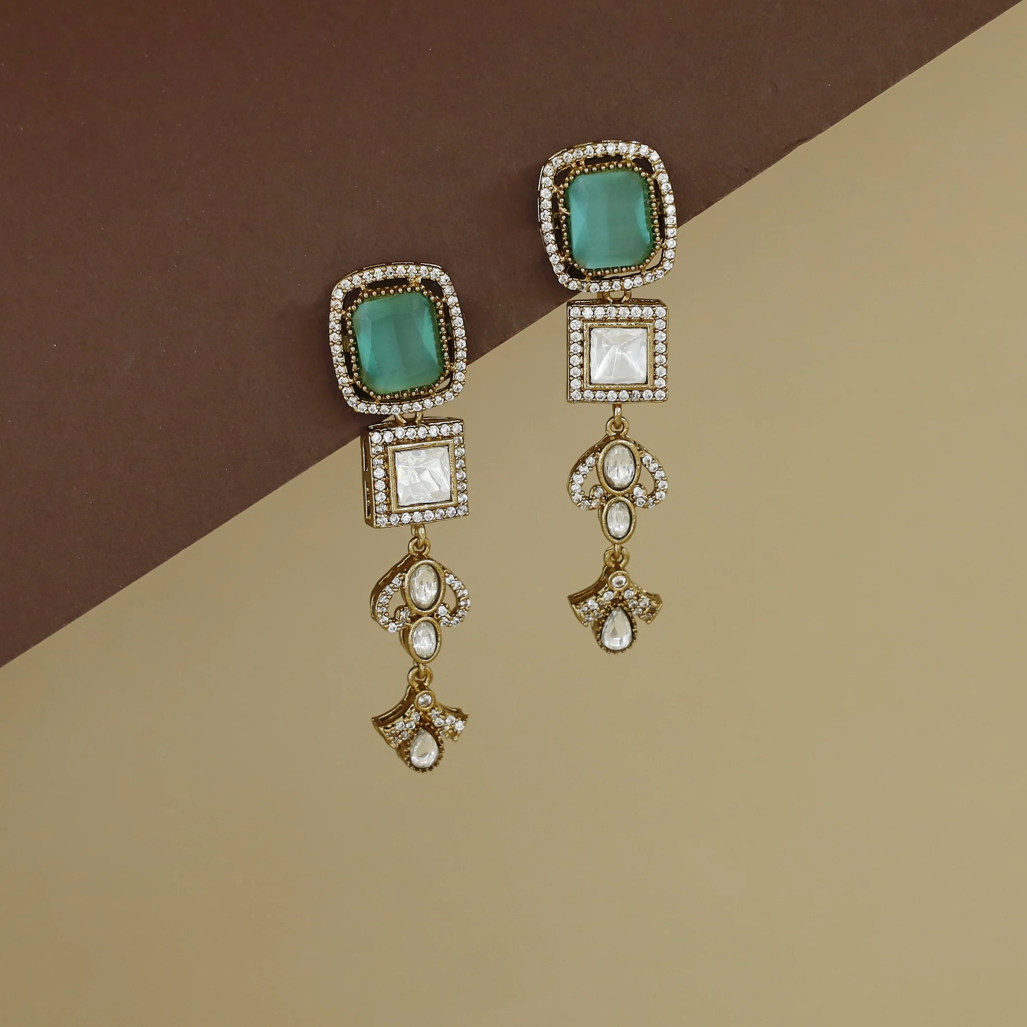 Aaloka Kundan AD Stone Glossy Stone Earring - Image 10