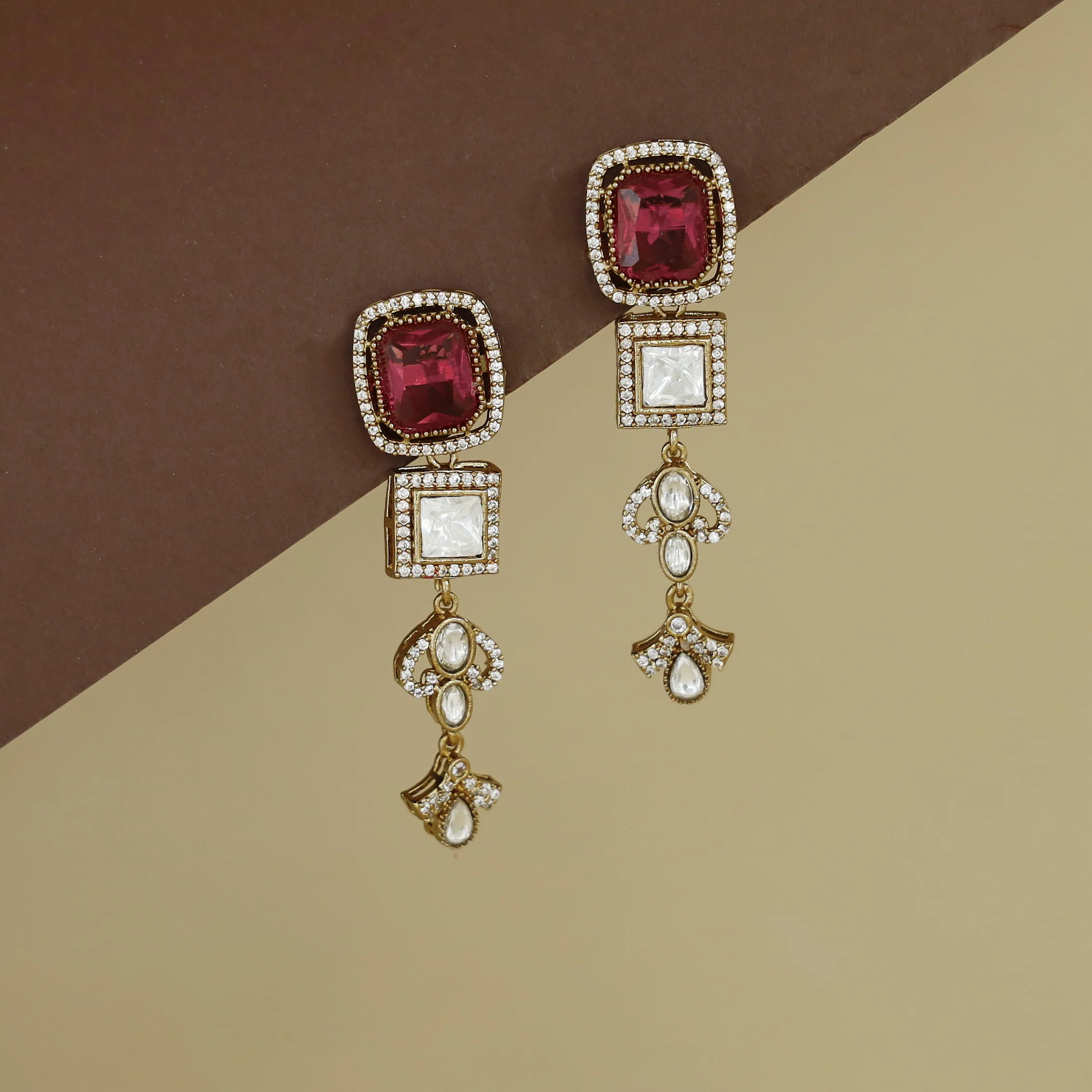 Aaloka Kundan AD Stone Glossy Stone Earring - Image 2