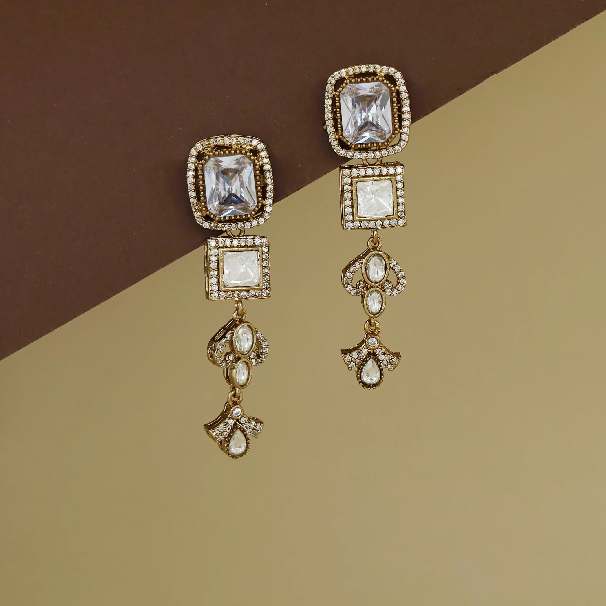 Aaloka Kundan AD Stone Glossy Stone Earring - Image 7