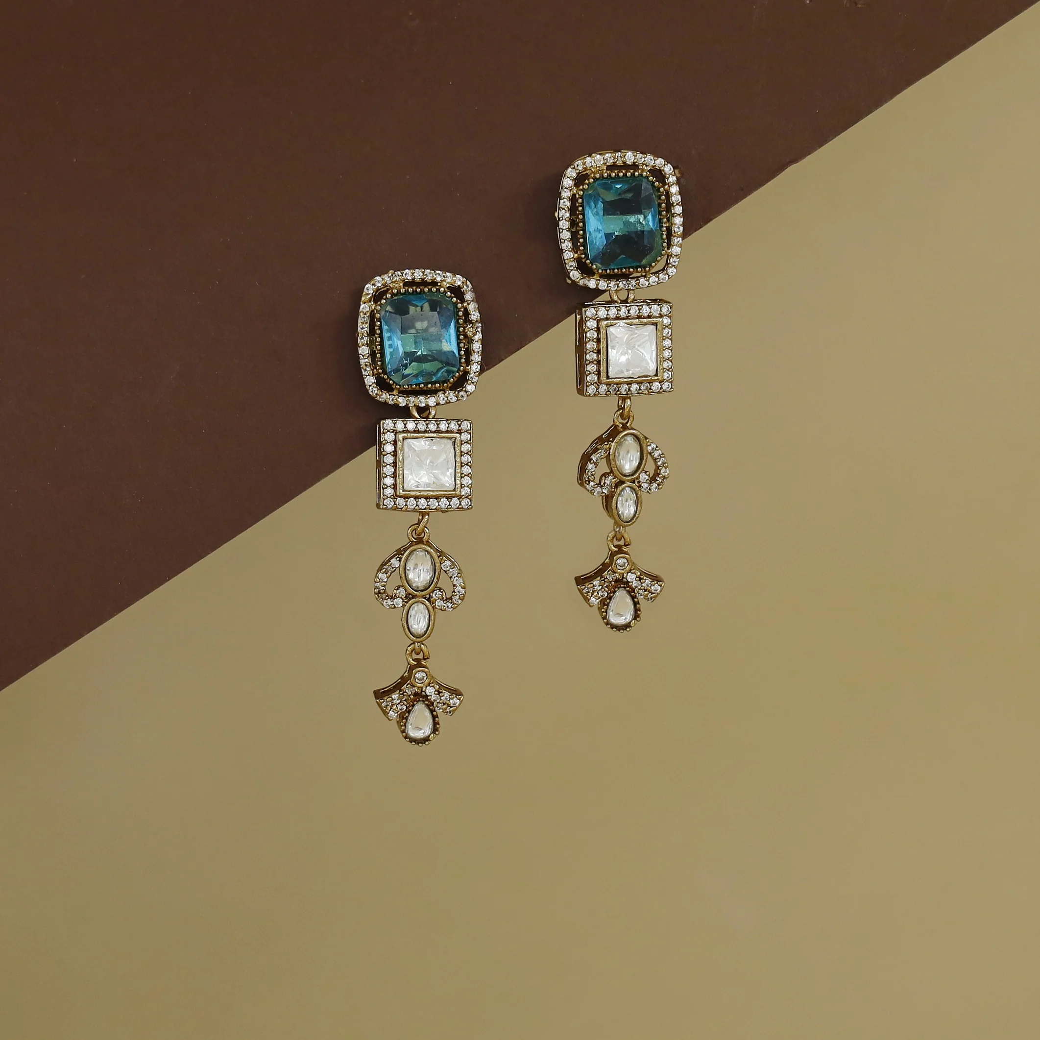 Aaloka Kundan AD Stone Glossy Stone Earring - Image 8