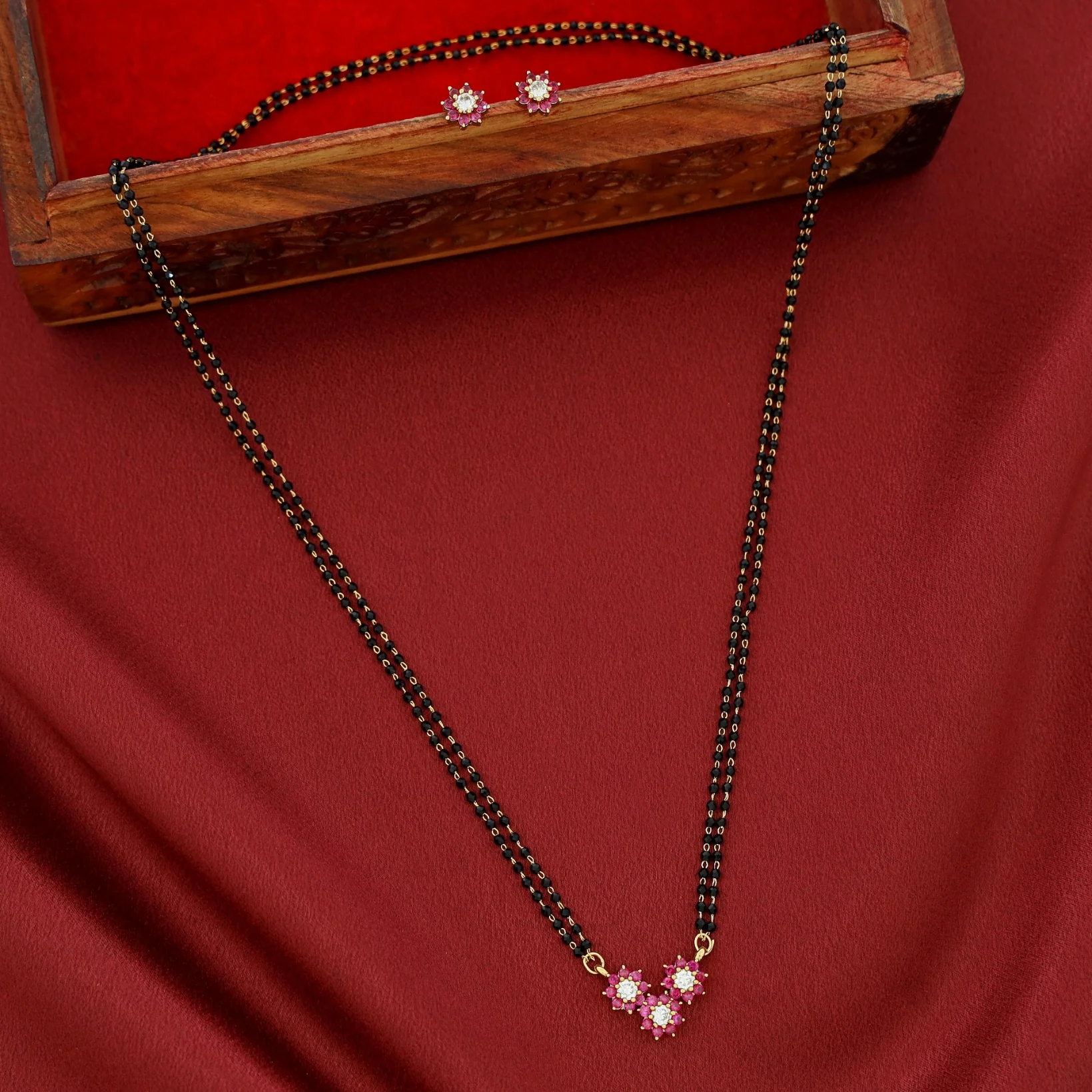 Aanya 3 Floral 2 Layer Mangalsutra Neckpiece With Stud - Image 7
