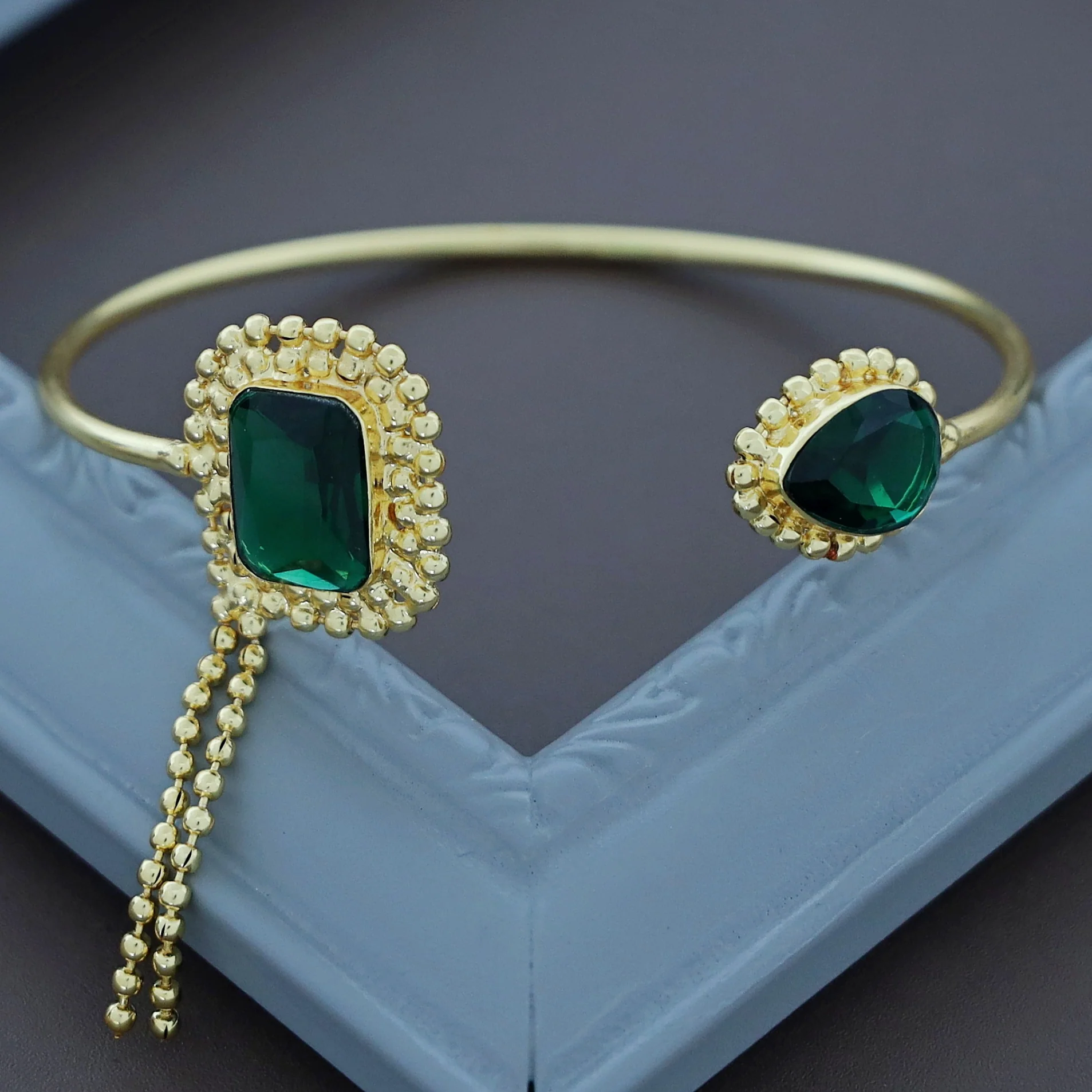 Aarviya Square And Drop Glossy Bangle - Image 2