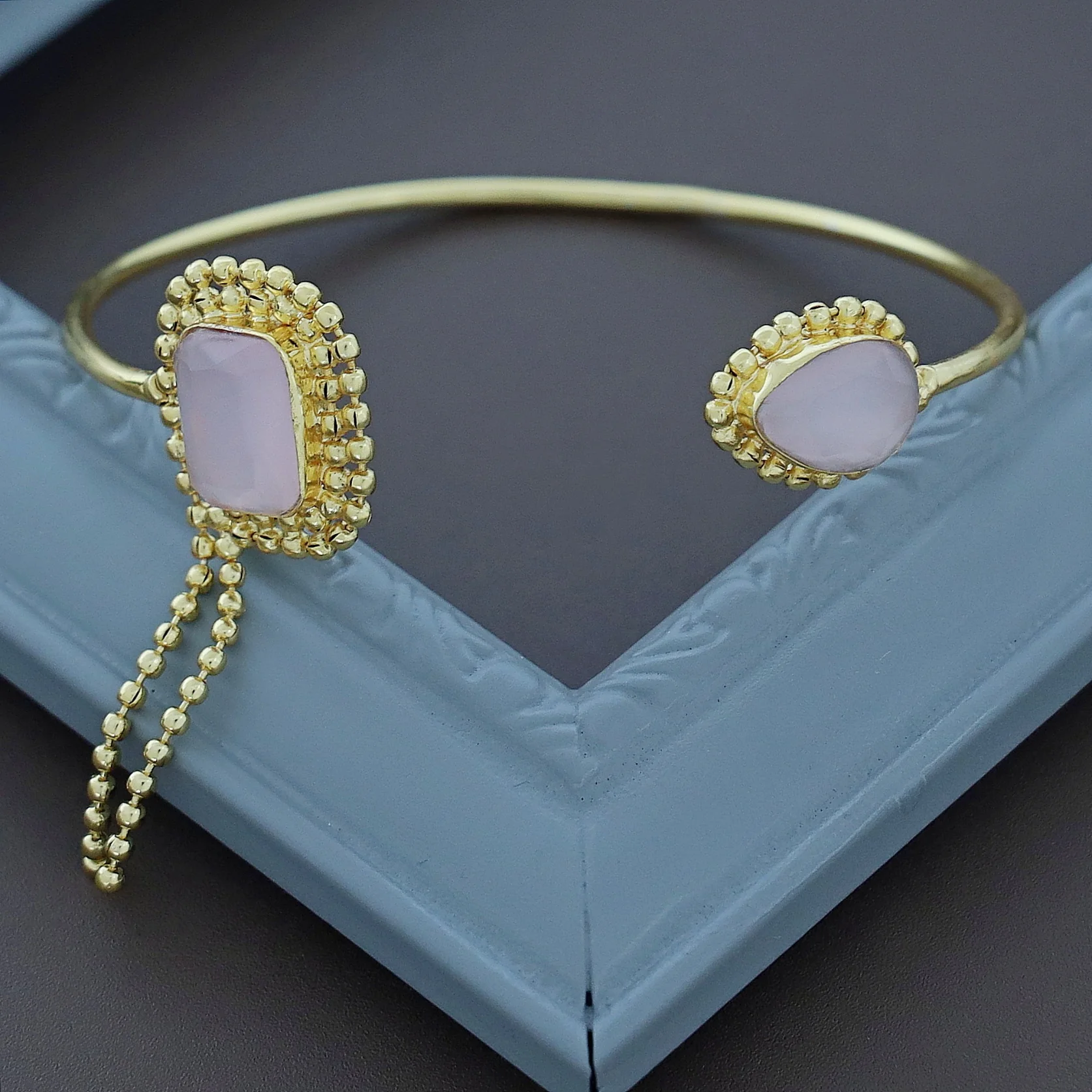 Aarviya Square And Drop Glossy Bangle - Image 4