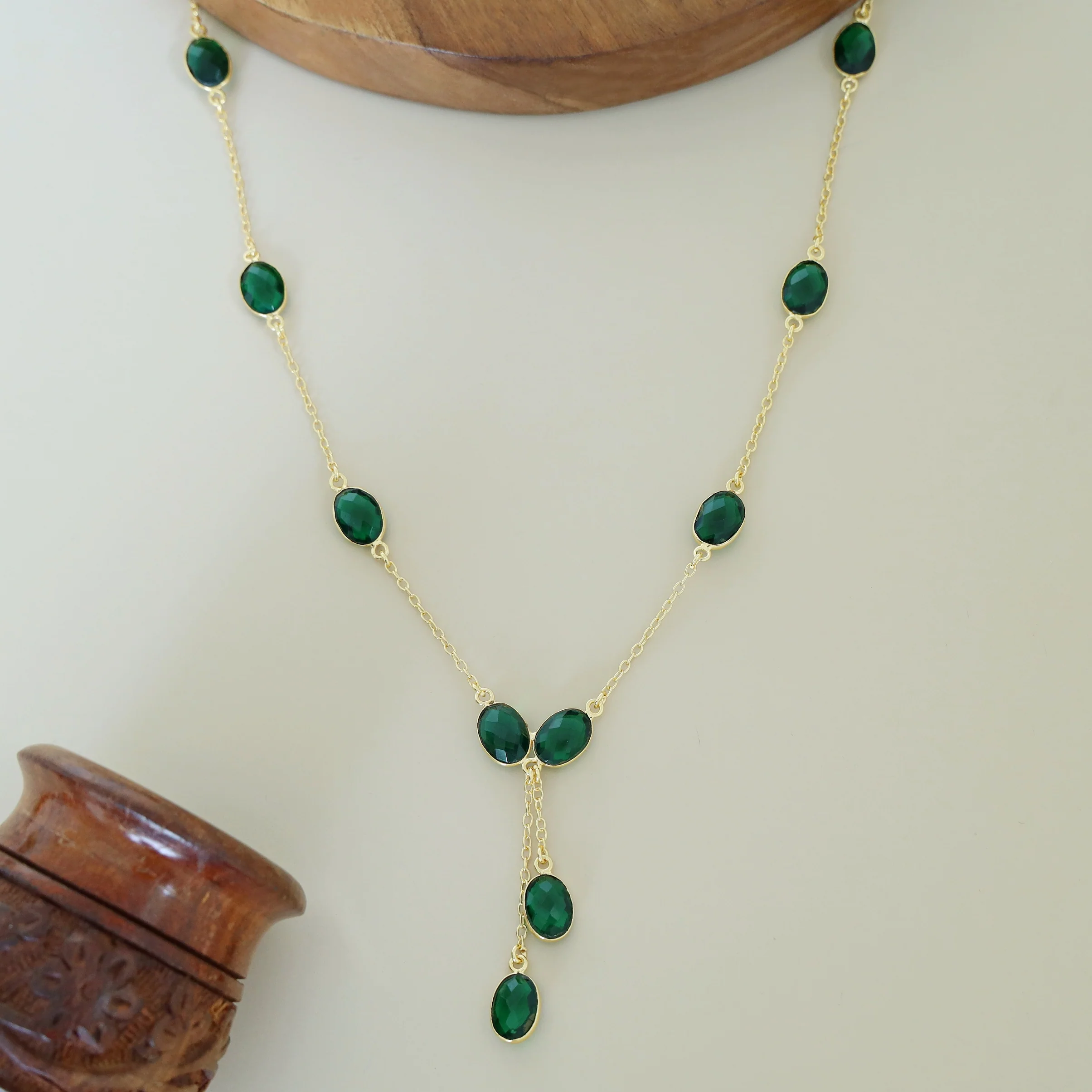 Aashi Oval Glossy Stone Long Neckpiece - Image 11