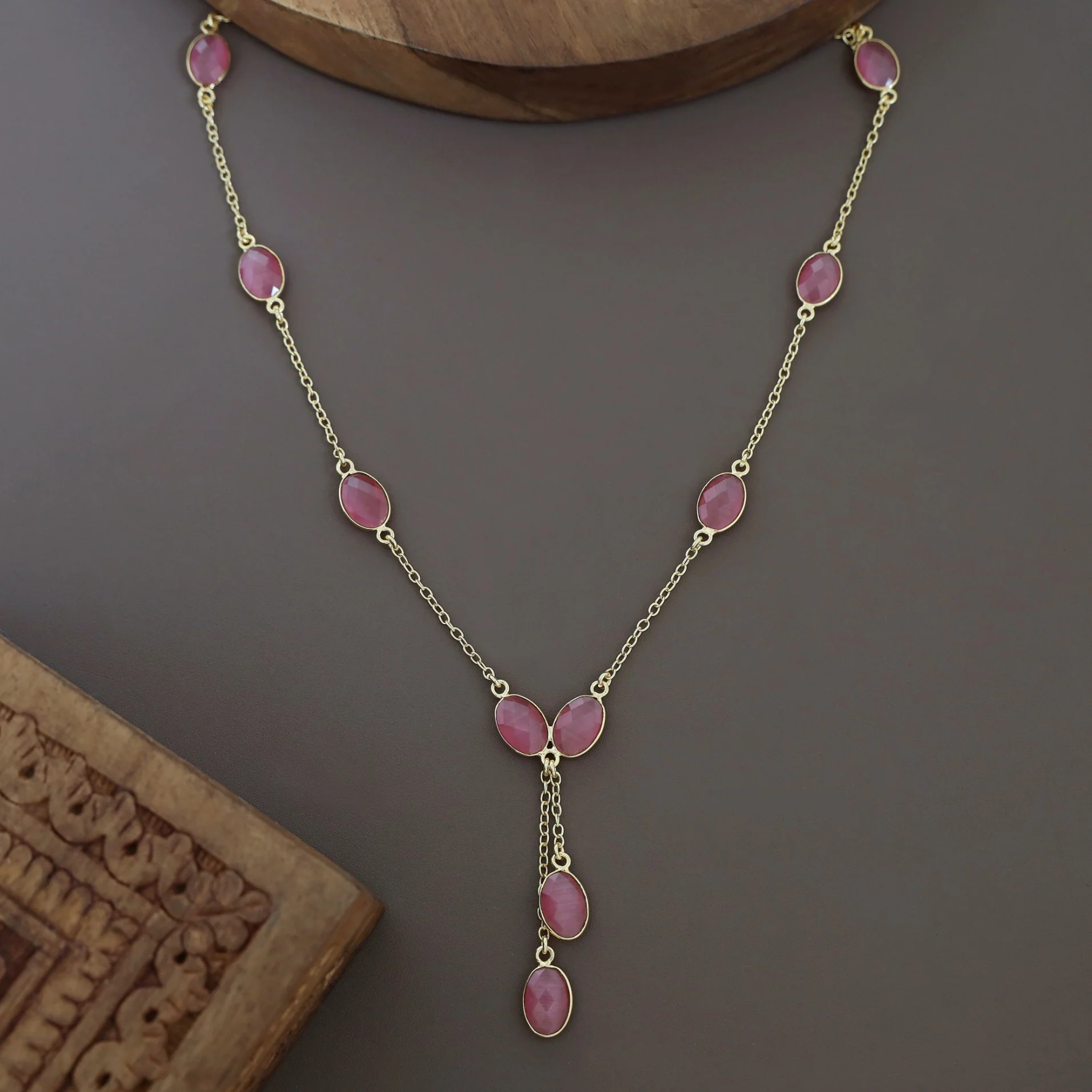 Aashi Oval Glossy Stone Long Neckpiece - Image 14