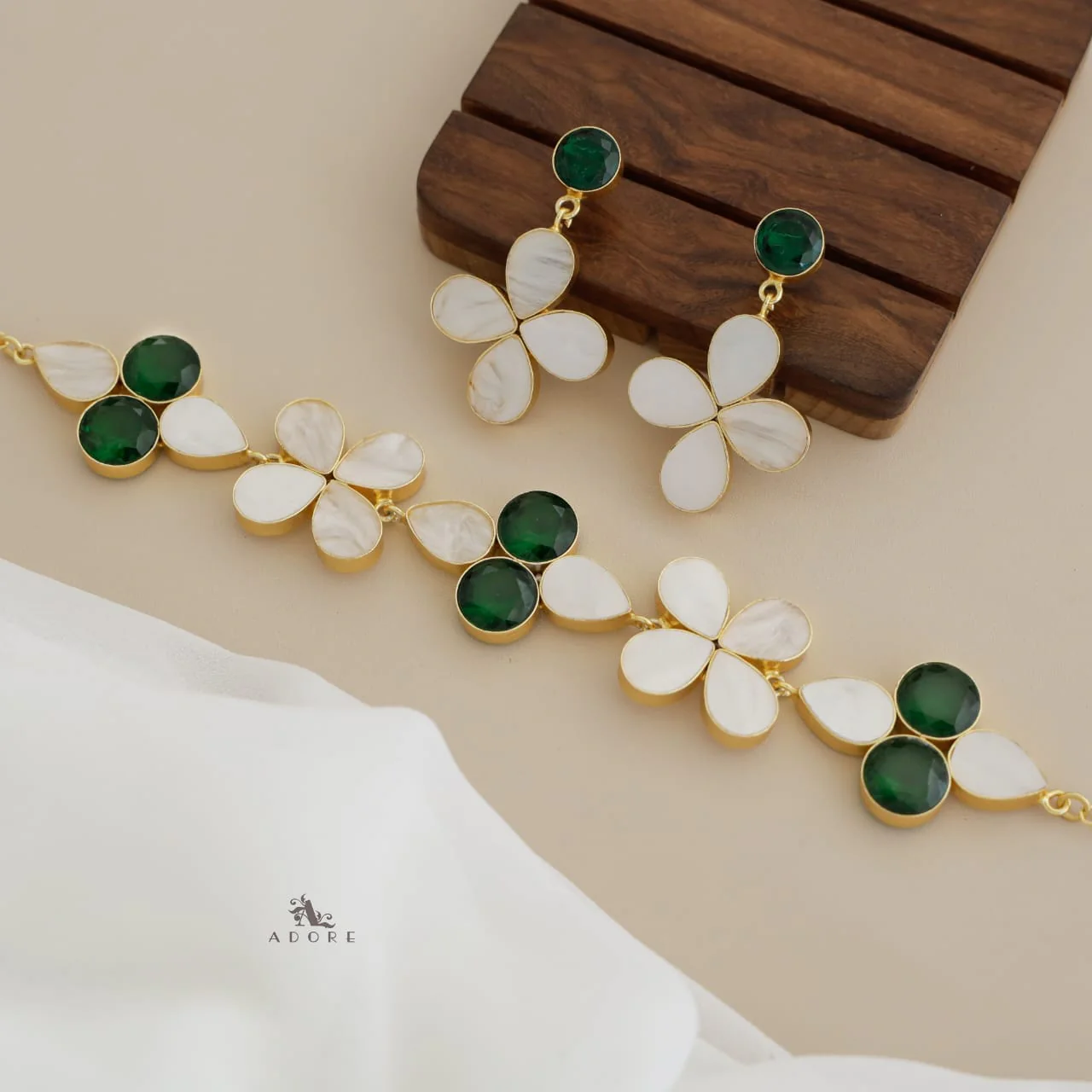 Aashika MOP Flower +Glossy Choker With Earring - Image 2