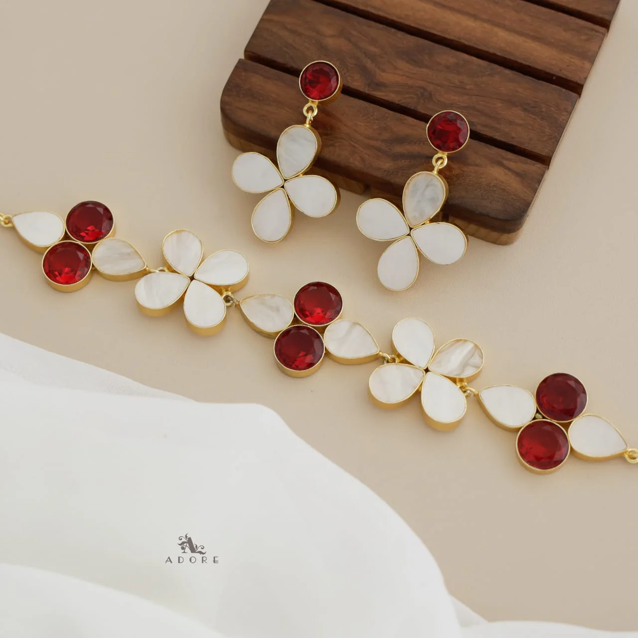 Aashika MOP Flower +Glossy Choker With Earring - Image 3
