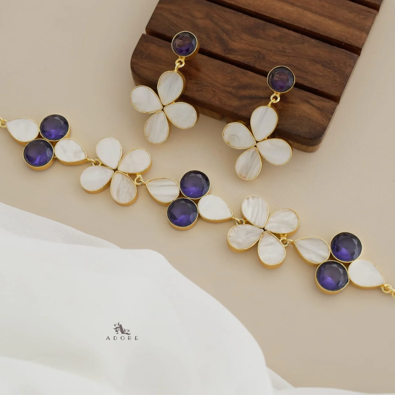 Aashika MOP Flower +Glossy Choker With Earring - Image 4