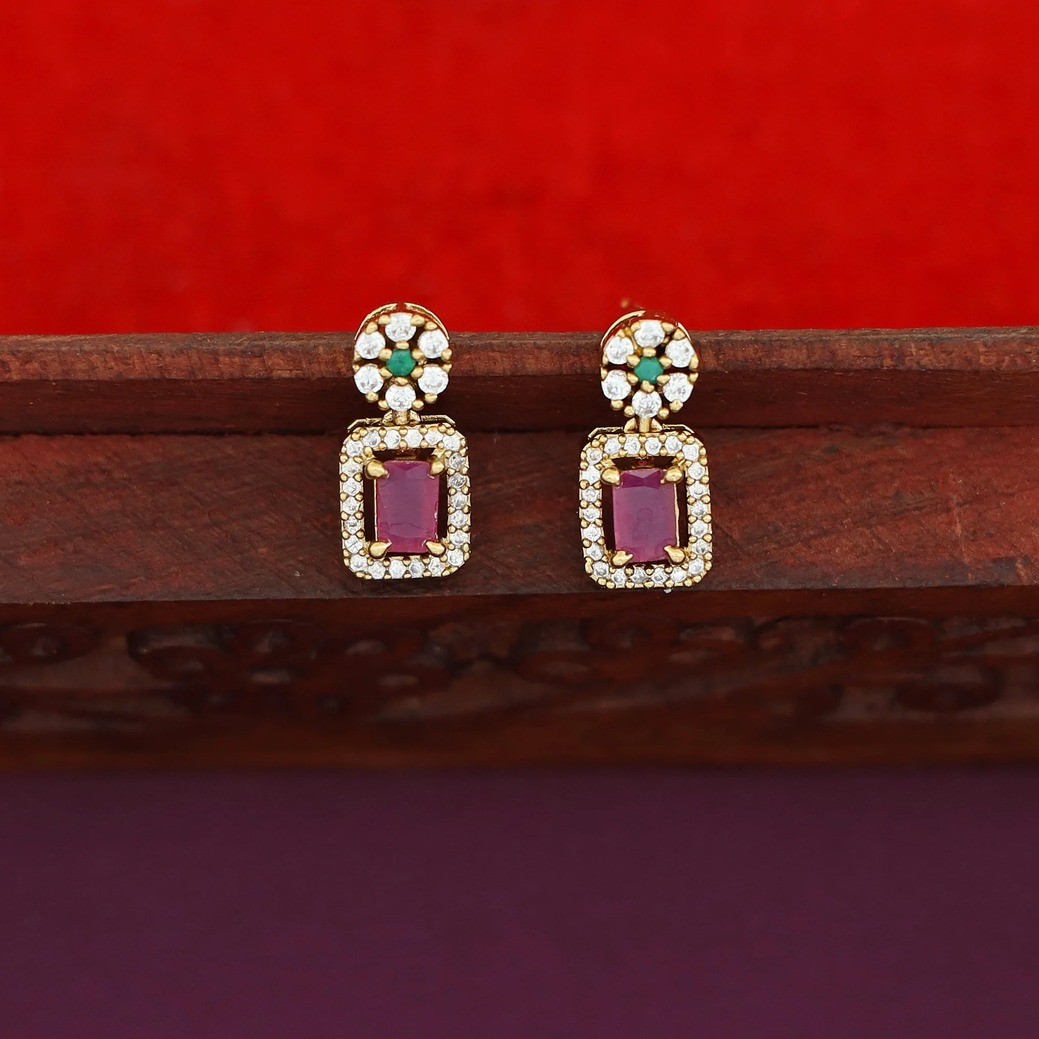 Aastha Sayali Flower Rectangle Glossy Short Neckpiece With Earring - Image 8