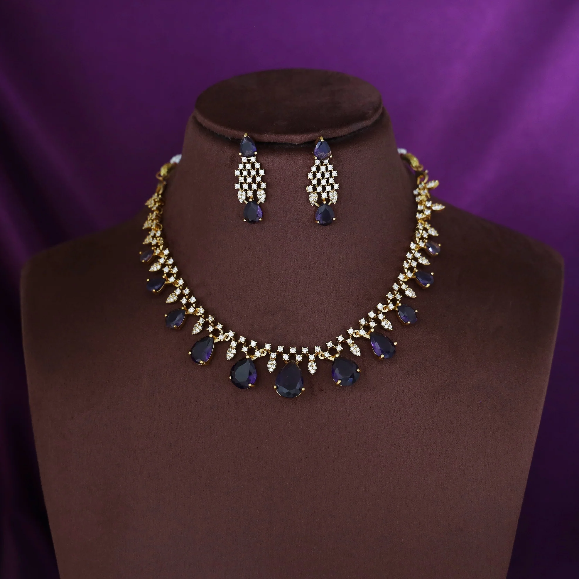 Aayansha AD Stone Drop Glossy Neckpiece With Earring - Image 3