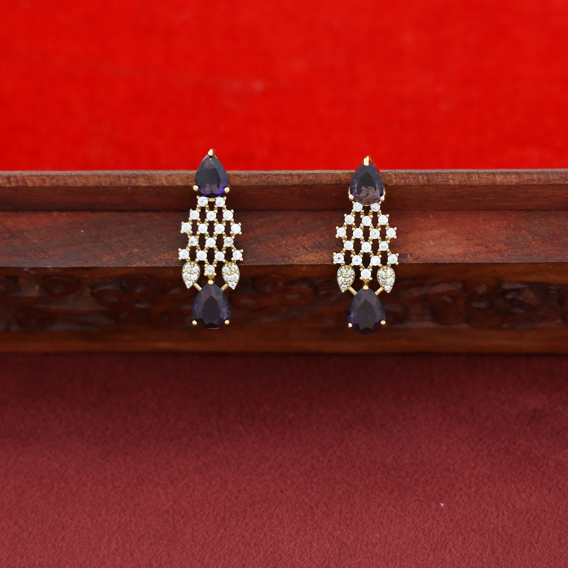 Aayansha AD Stone Drop Glossy Neckpiece With Earring - Image 5
