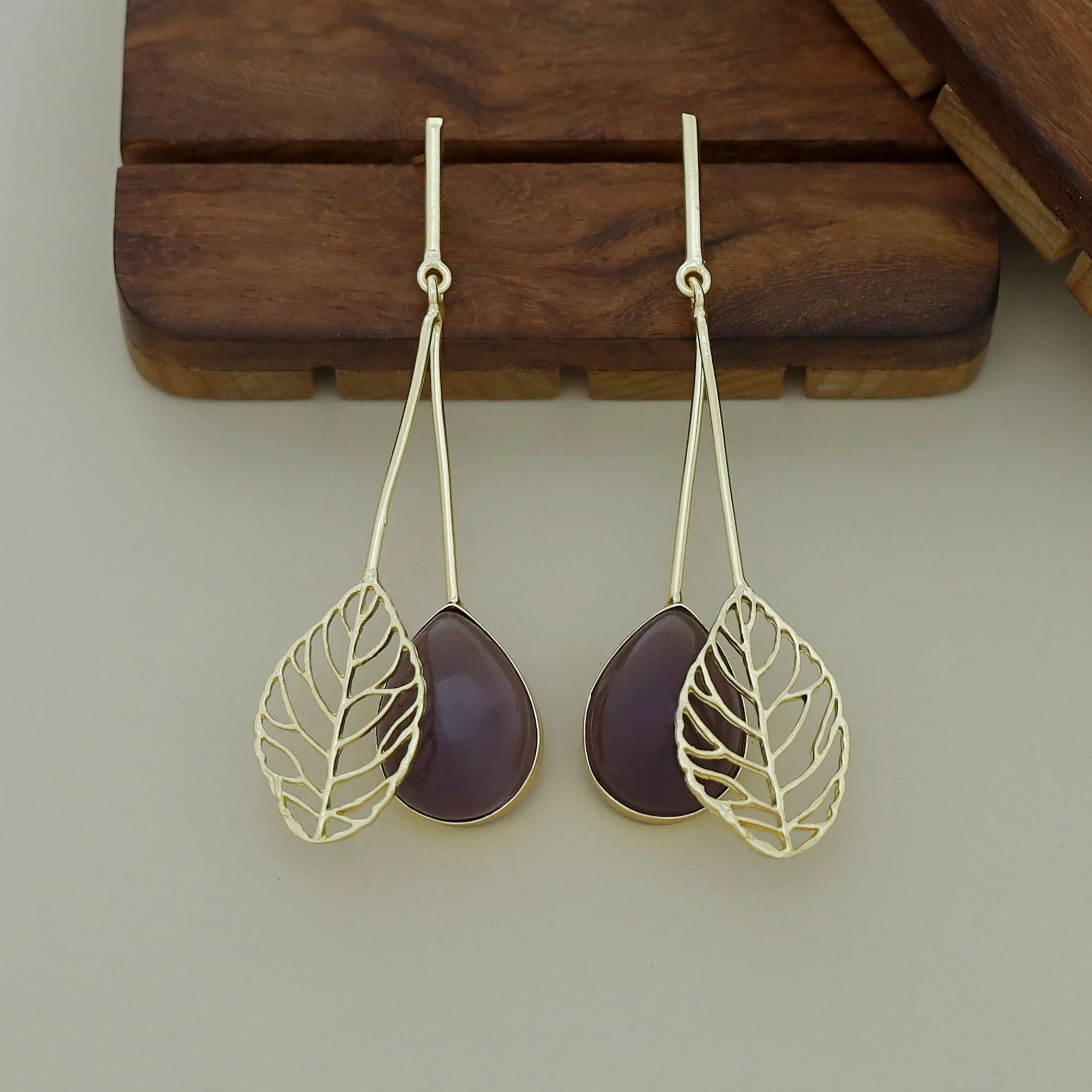 Aayla Golden Leafy Glossy Stone Earring - Image 4