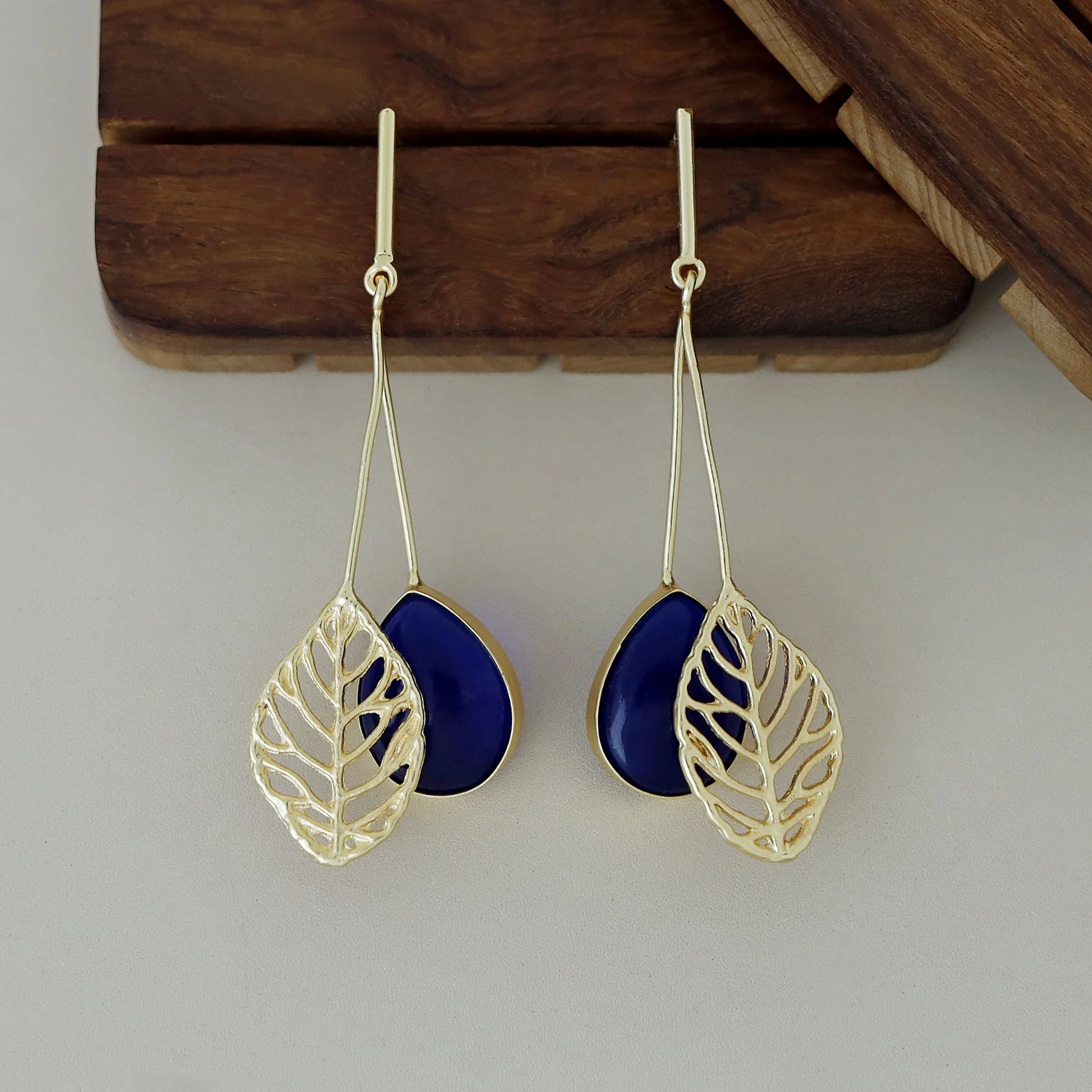Aayla Golden Leafy Glossy Stone Earring - Image 9