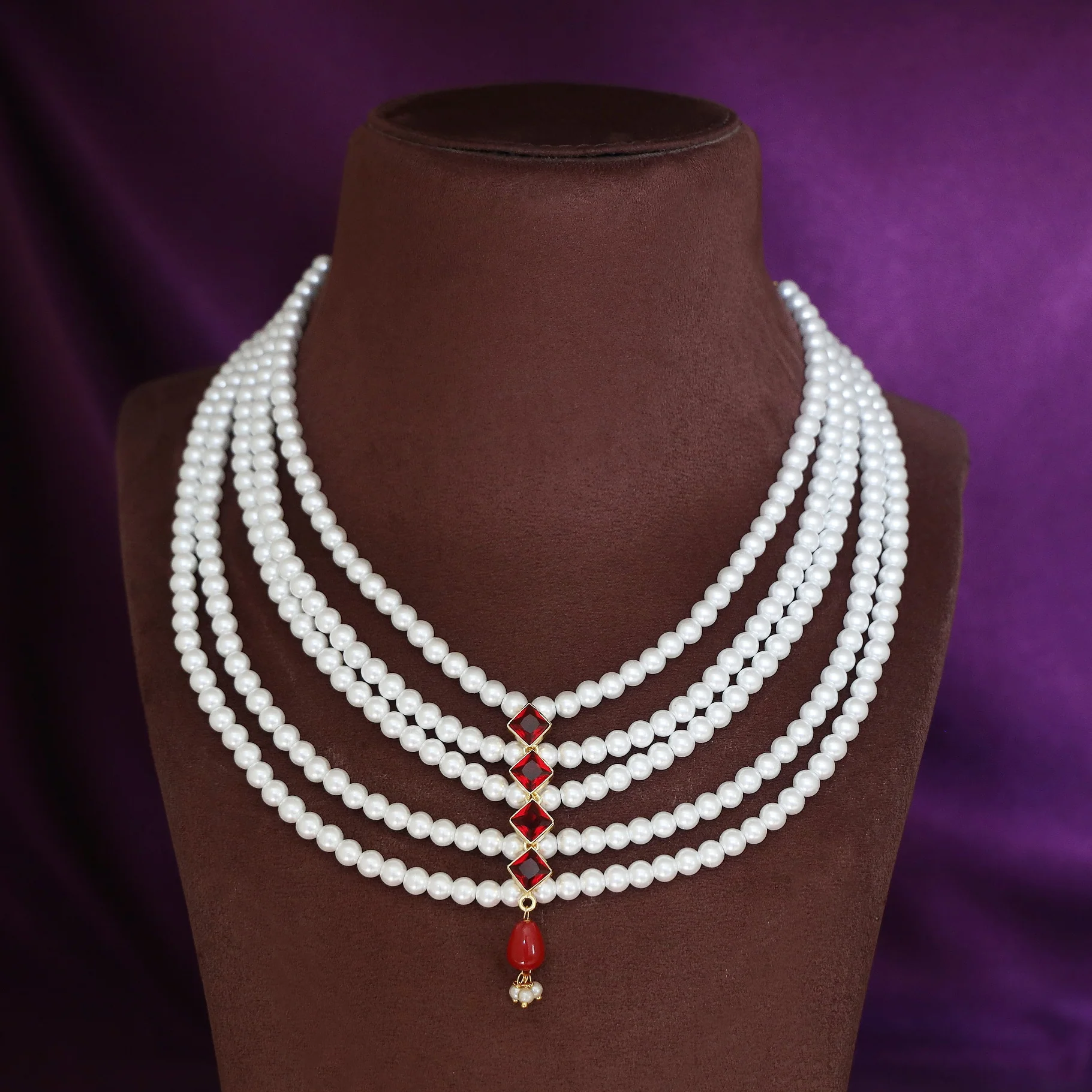 Abhisvara 5 Layer Glossy Diamond Pearl Neckpiece - Image 3