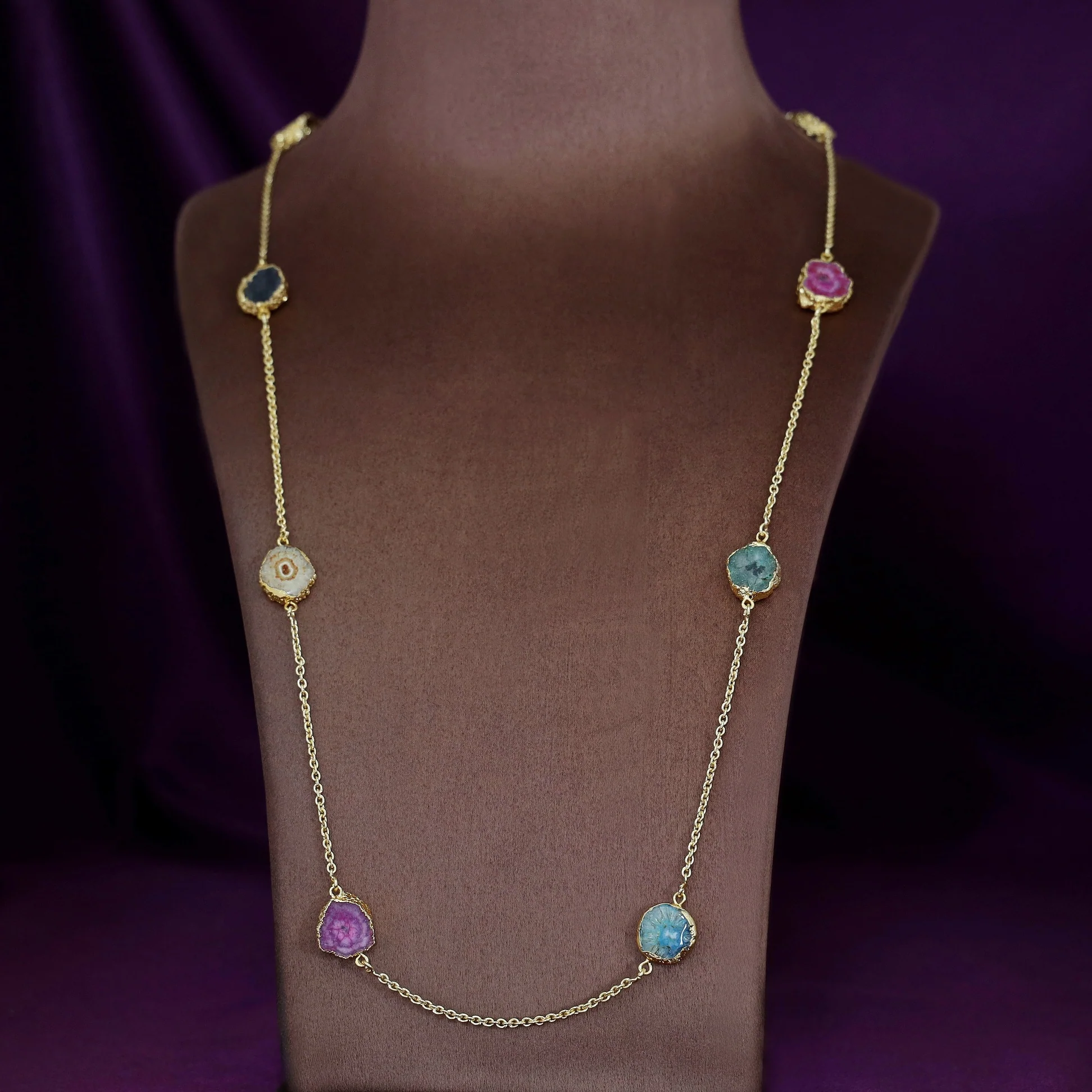 Abira Solar Agate Long Neckpiece - Image 3