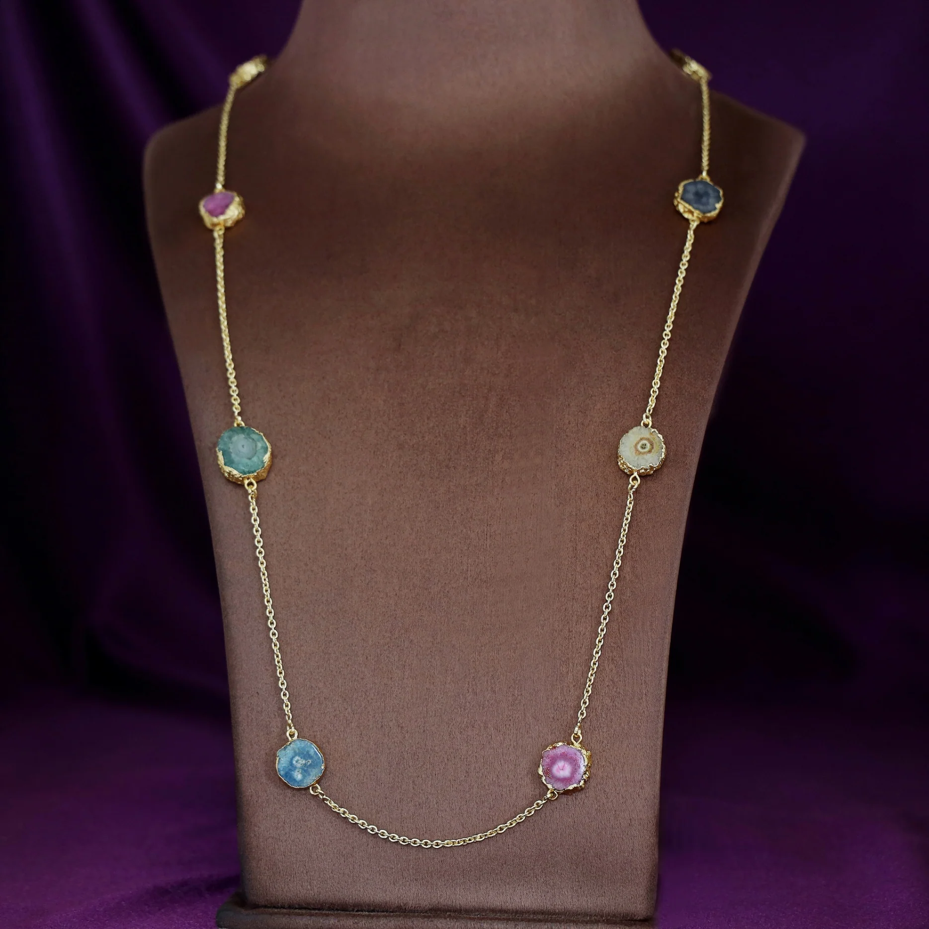 Abira Solar Agate Long Neckpiece - Image 4