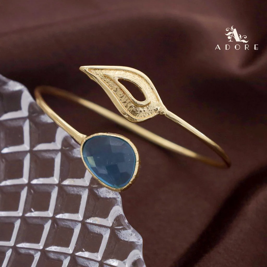 Abriana Glossy Leafy Bangle - Image 2