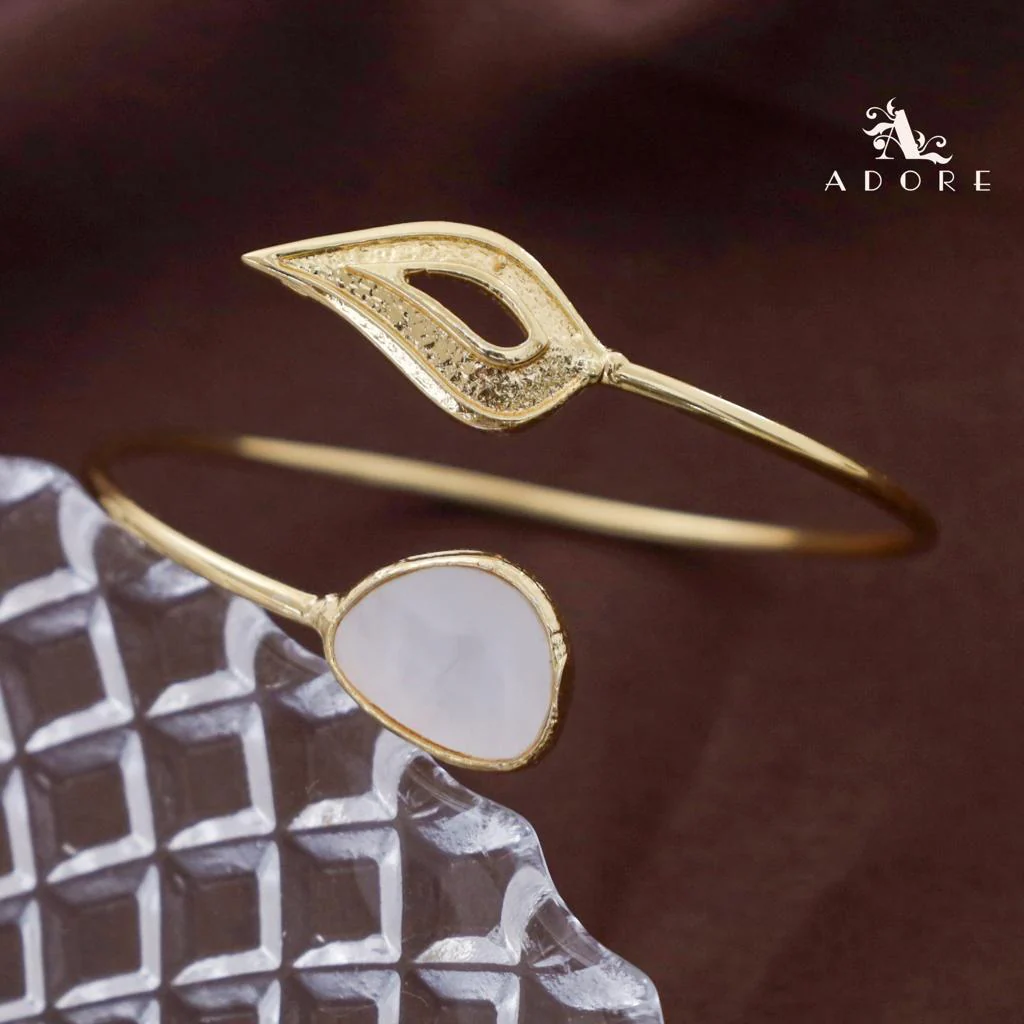 Abriana Glossy Leafy Bangle - Image 4