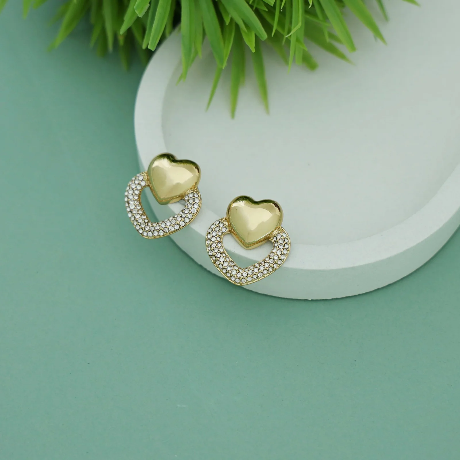 Acadia Dual Heart Earring - Image 2