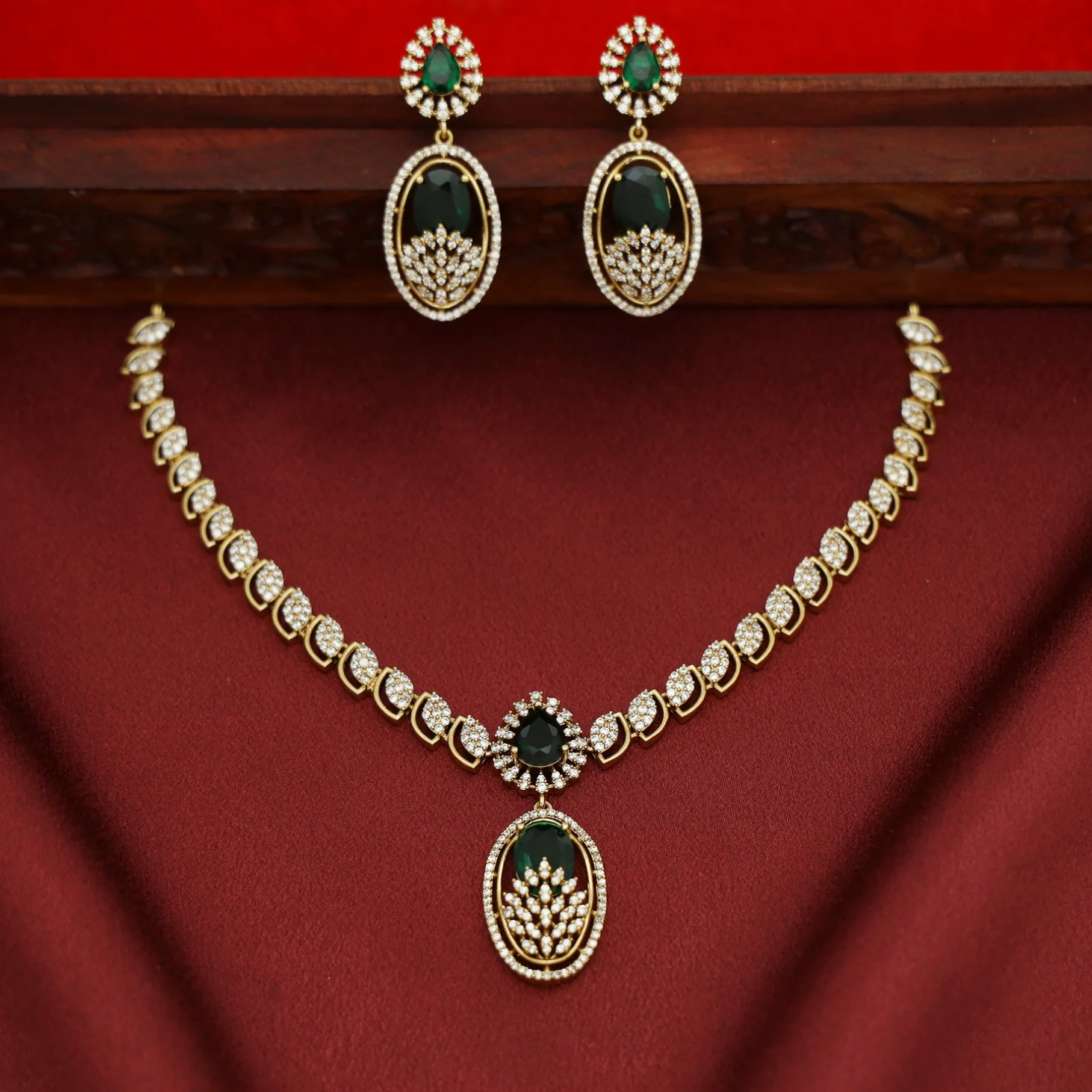 Miraya AD Stone Oval Drop Glossy Short Neckpiece With Earring - Image 2