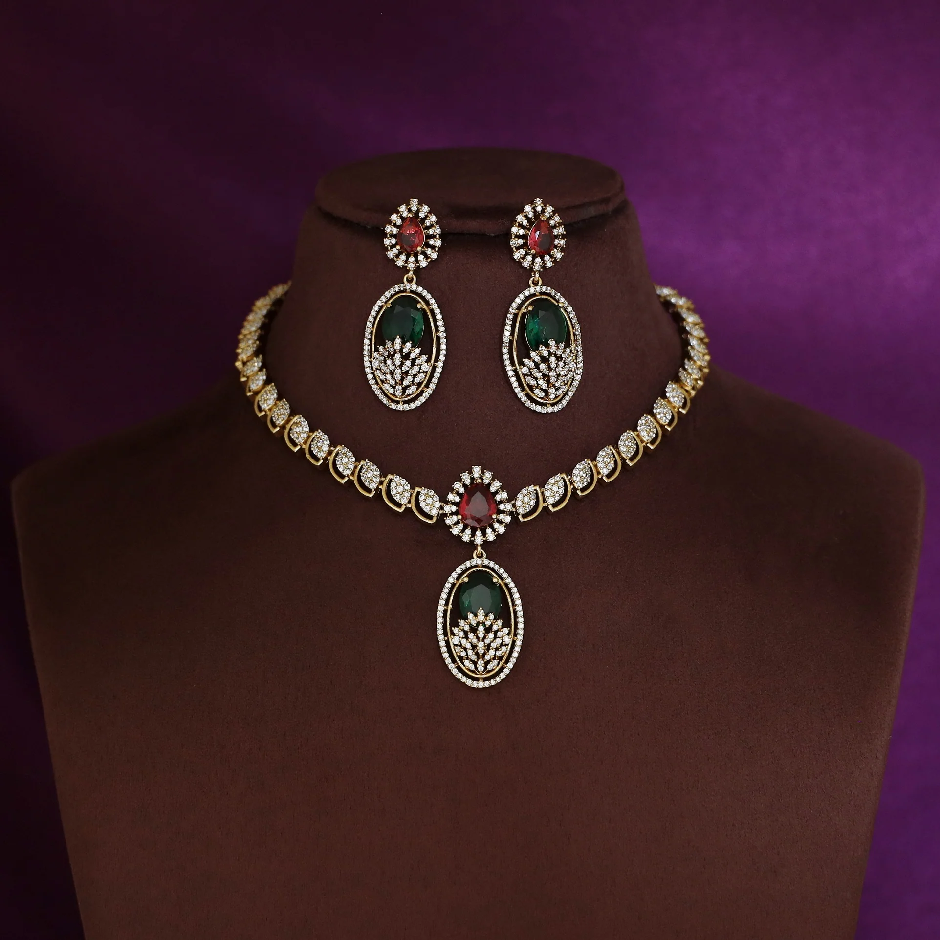 Miraya AD Stone Oval Drop Glossy Short Neckpiece With Earring - Image 5