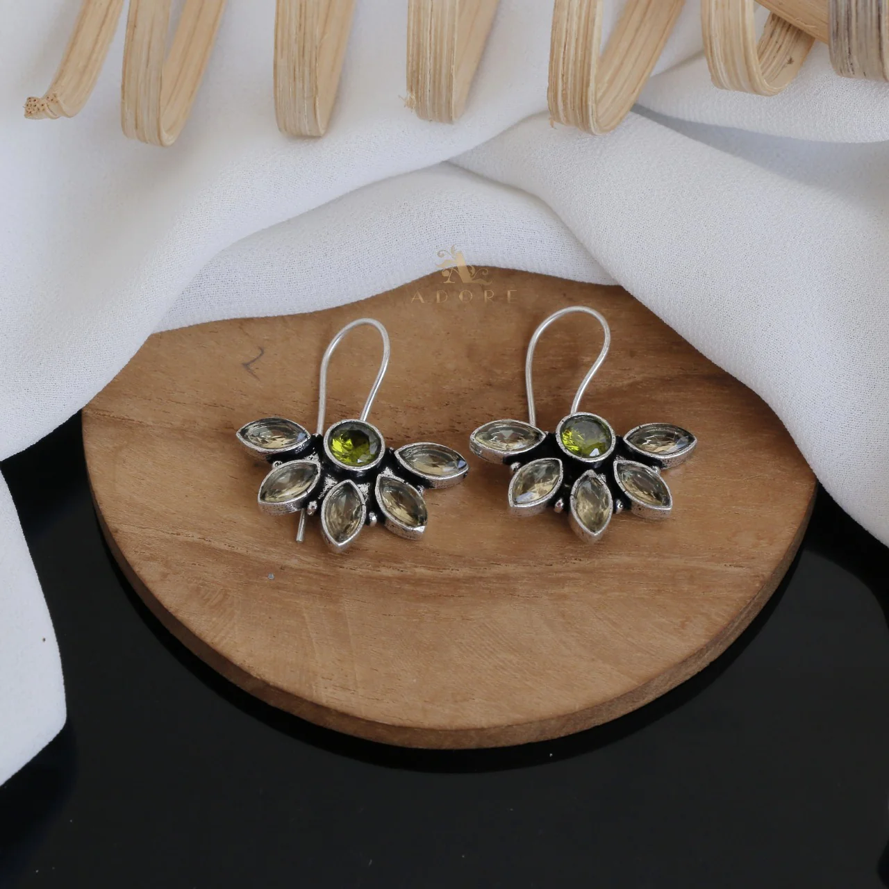 Adalia Half Flower Glossy Drop - Image 6